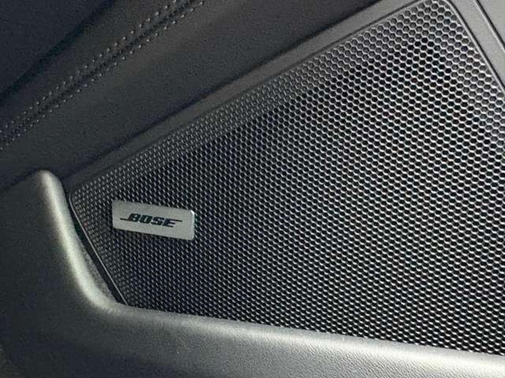 Porsche 911 911 GT3 4.0 Turbo Touring PDK (2025) - Photo 16