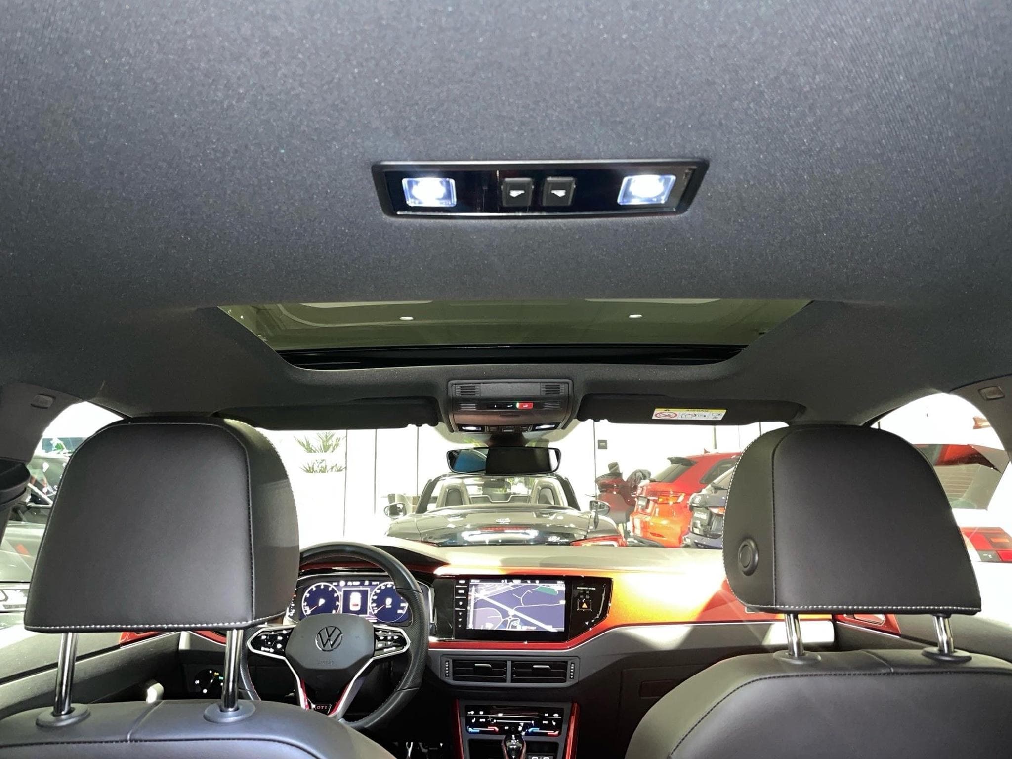 VW Polo 2.0 POLO  GTI 207 PS (2023) - Photo 14