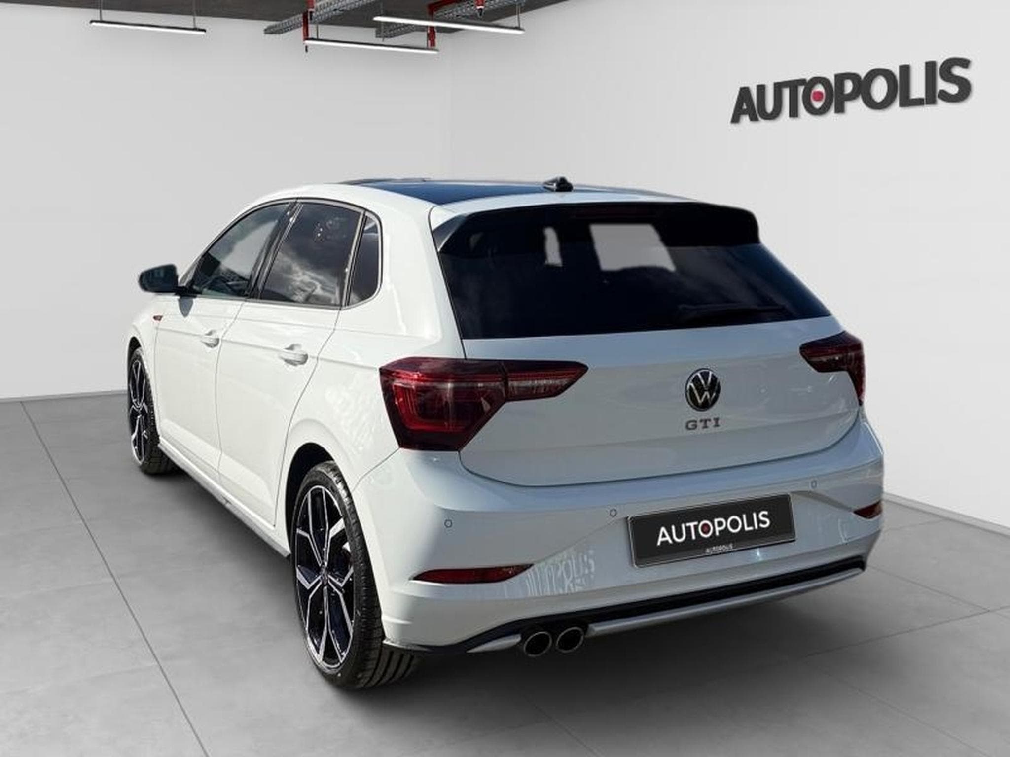 VW Polo 2.0 POLO  GTI 207 PS (2023) - Photo 21
