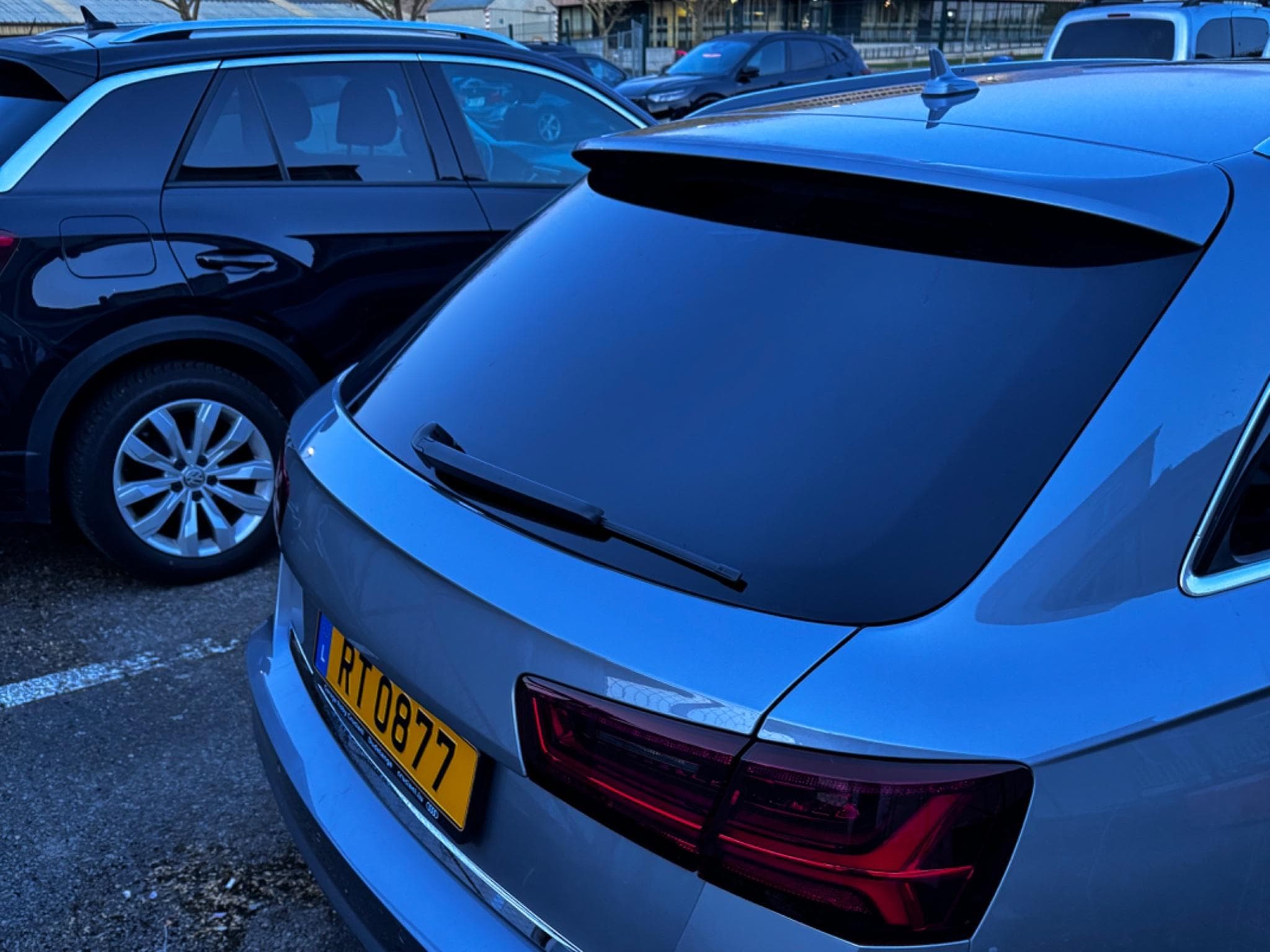 Audi A6 Avant (2018) - Photo 2