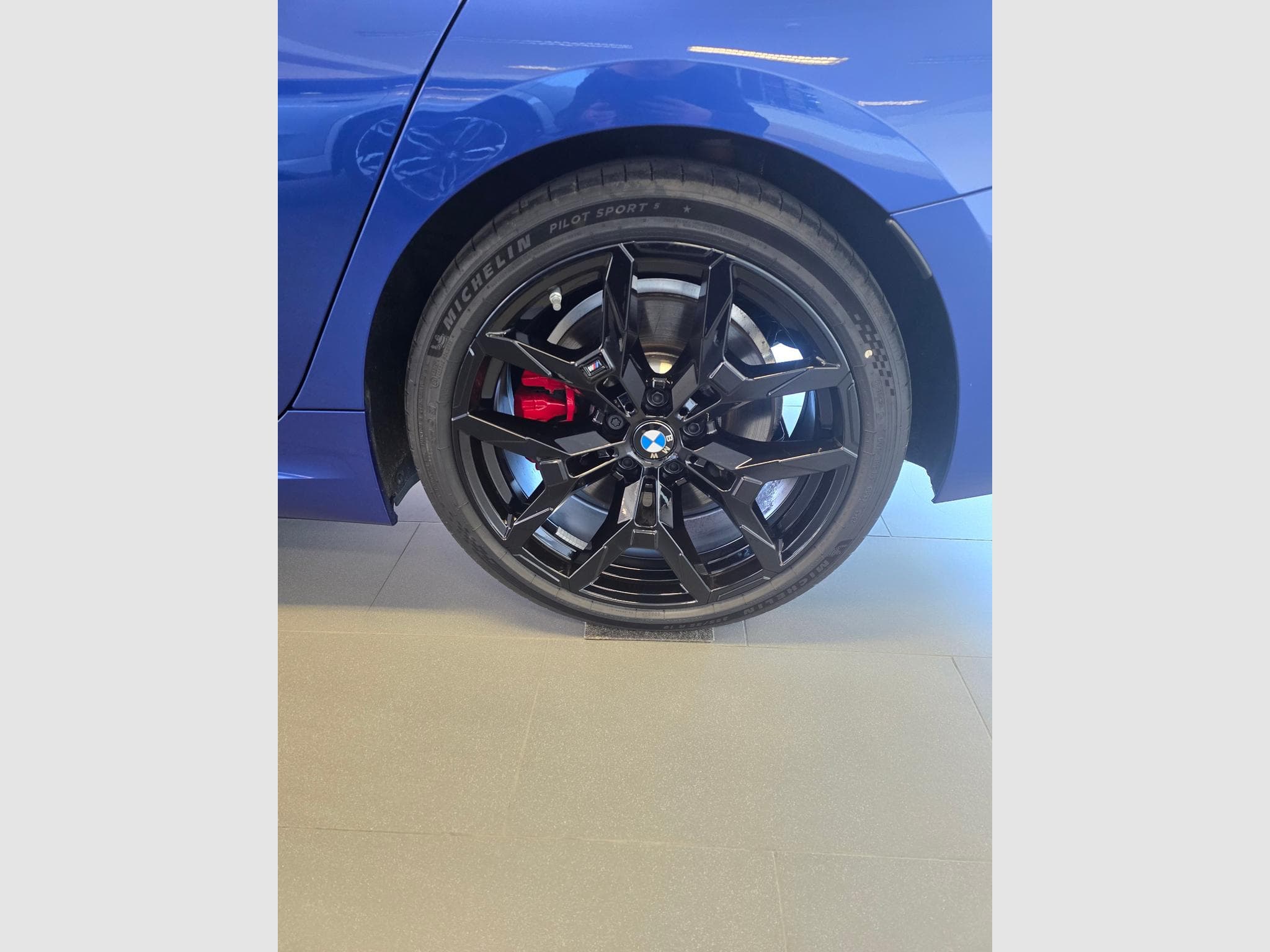 BMW 330 xDrive M Sport Pro, Attache (2025) - Photo 5