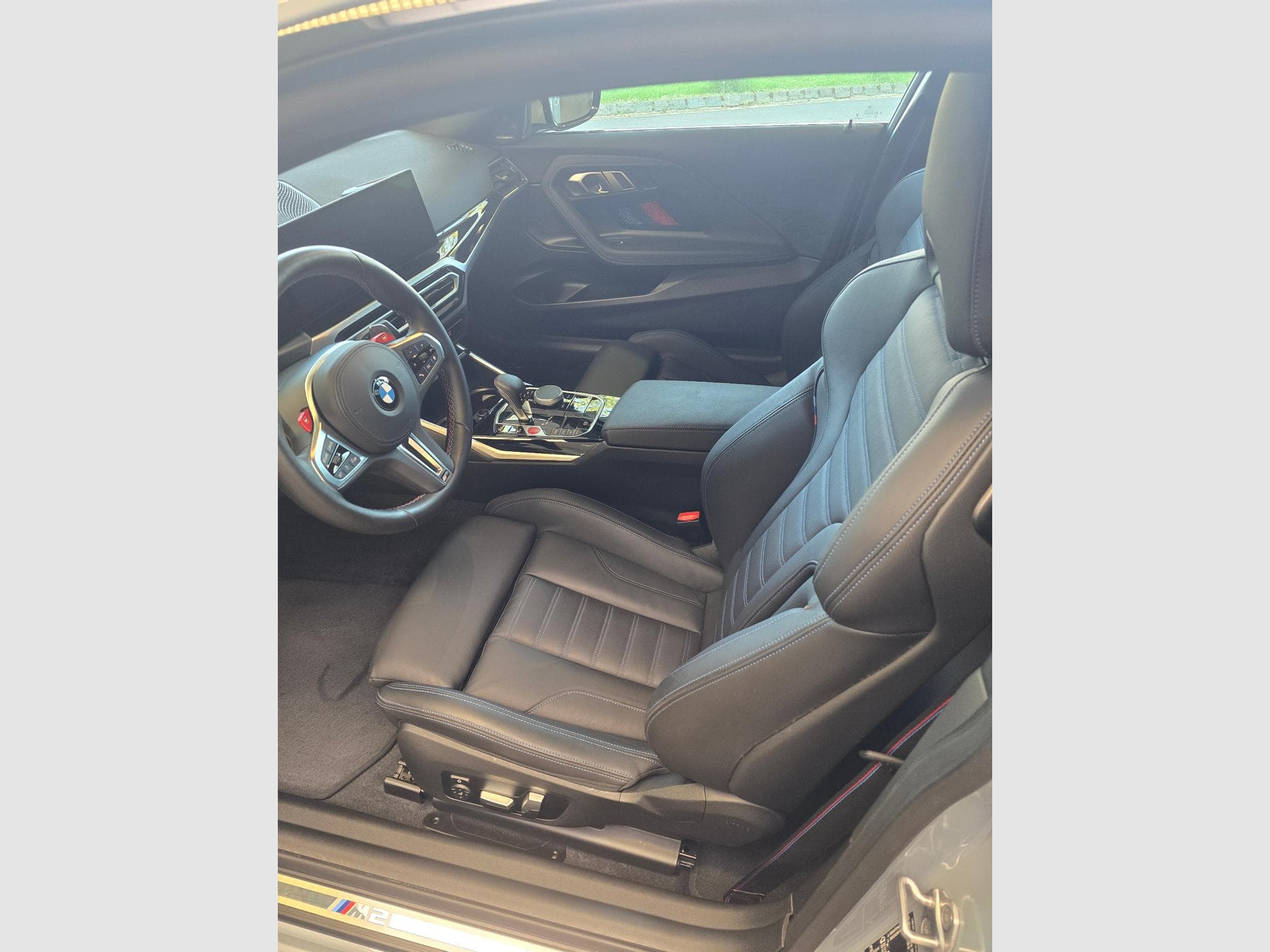 BMW M2 (2023) - Photo 4