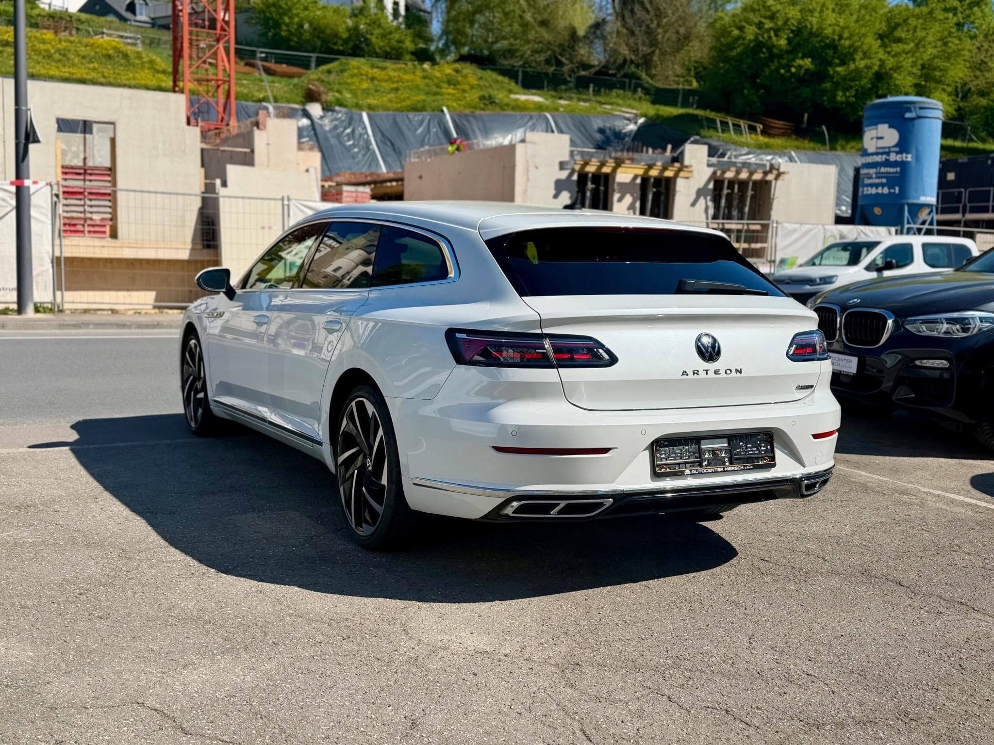 VW Arteon SB 2.0 TDI 200 4Motion R-Line PANO/CAM/MATRIX (2023) - Foto 4