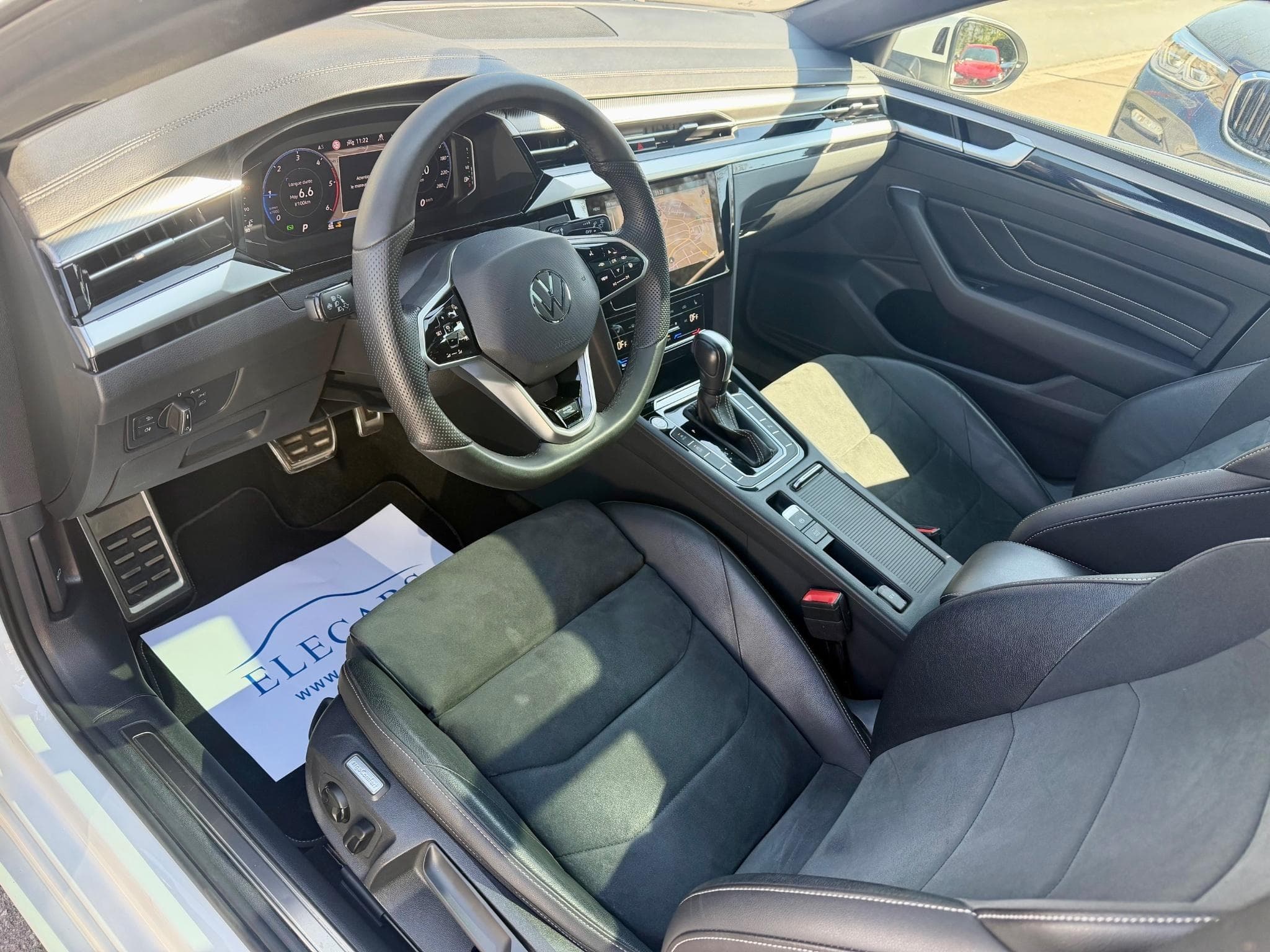 VW Arteon SB 2.0 TDI 200 4Motion R-Line PANO/CAM/MATRIX (2023) - Foto 7