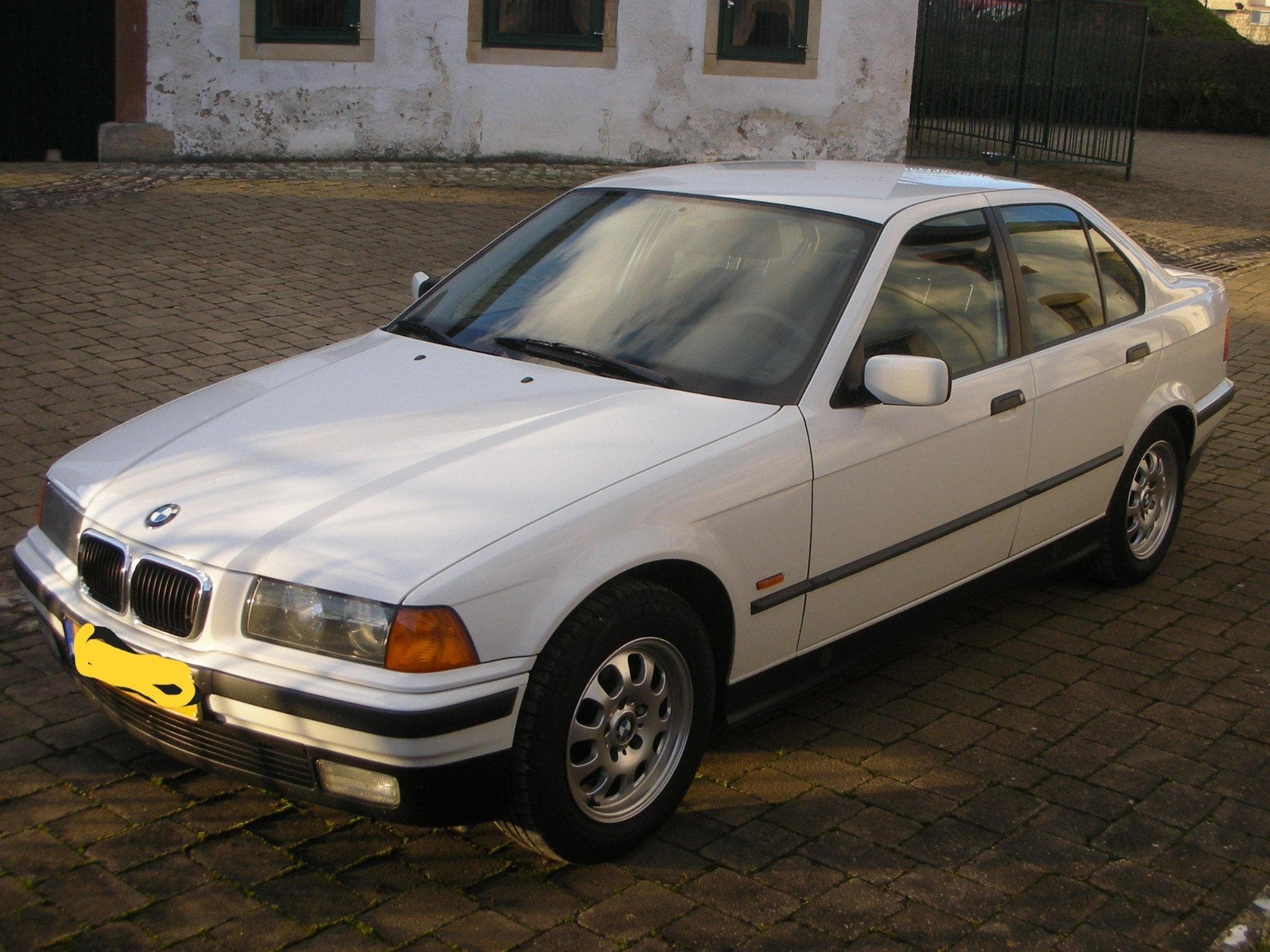 BMW 318 (1997) - Photo 2