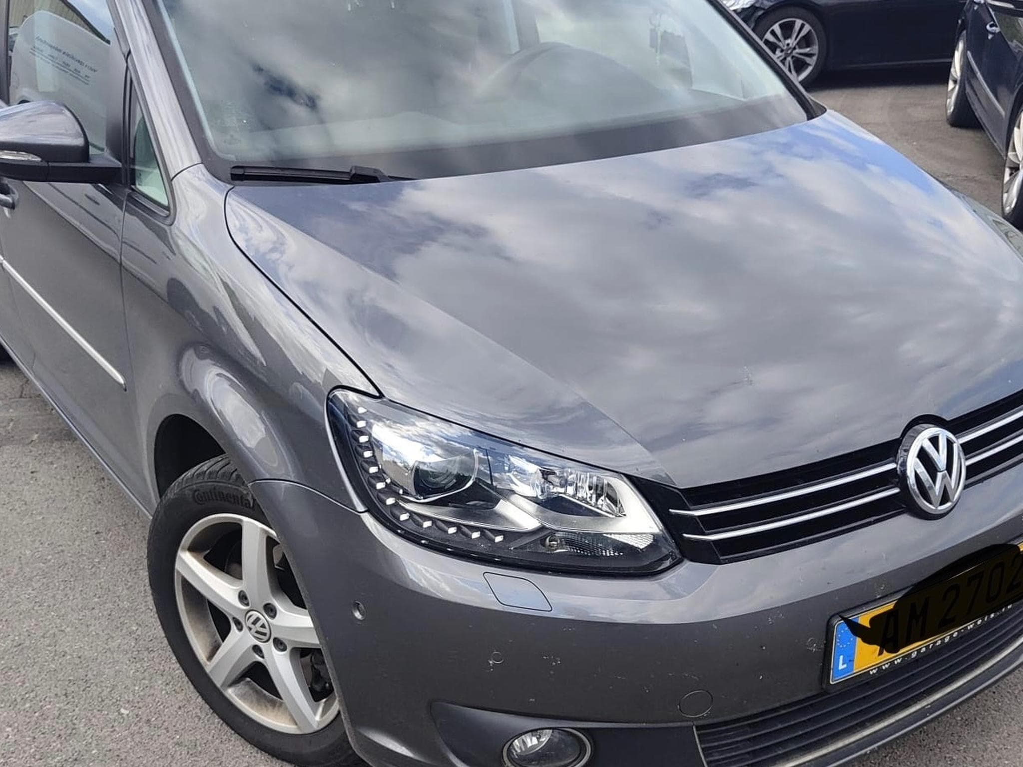 VW Touran 2.0 (2014) - Foto 1