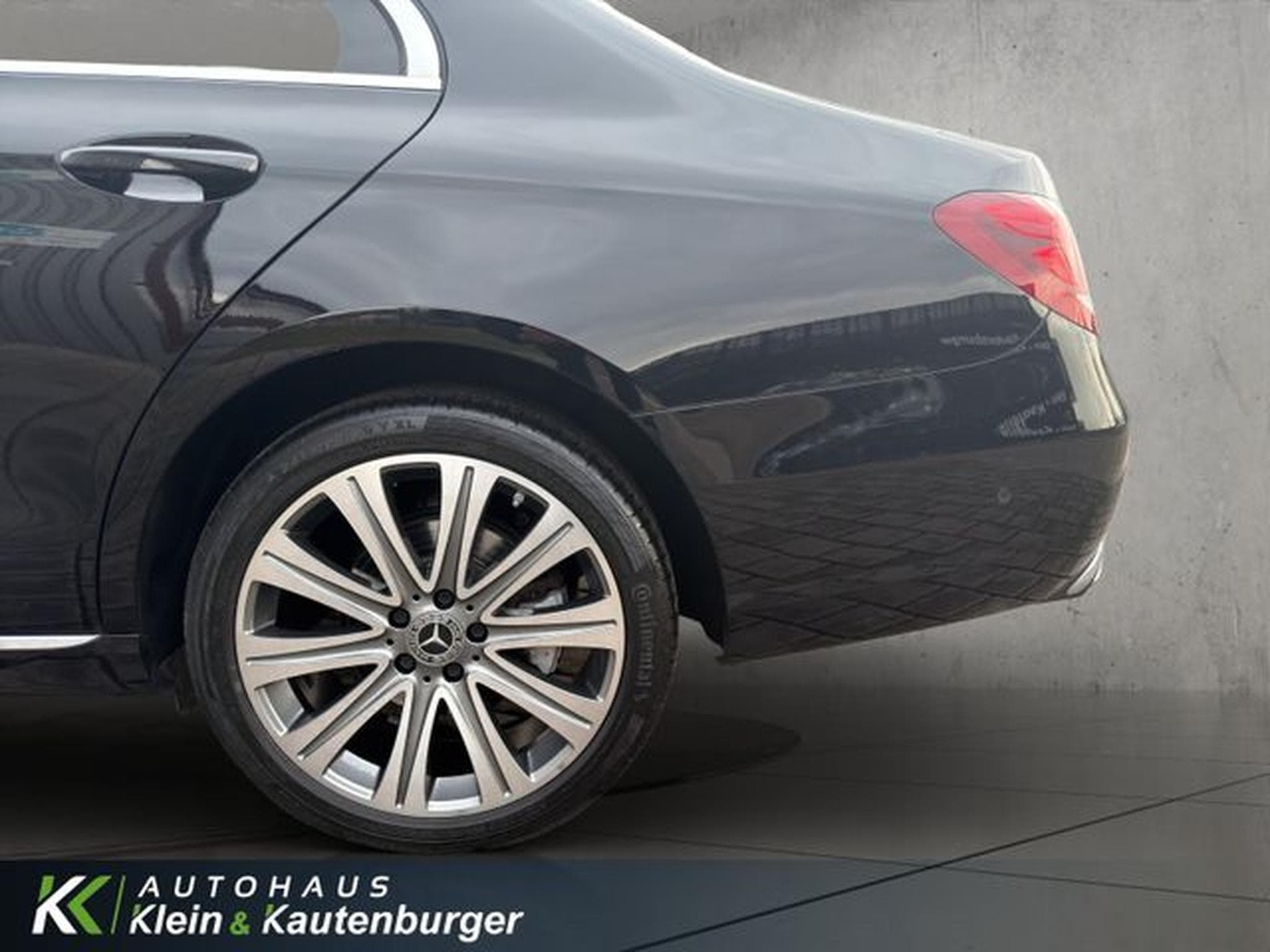 Mercedes E 200 E 200 Avantgarde+LED+SCHIEBEDACH+VOLL-SCHECKHEFT (2017) - Photo 10