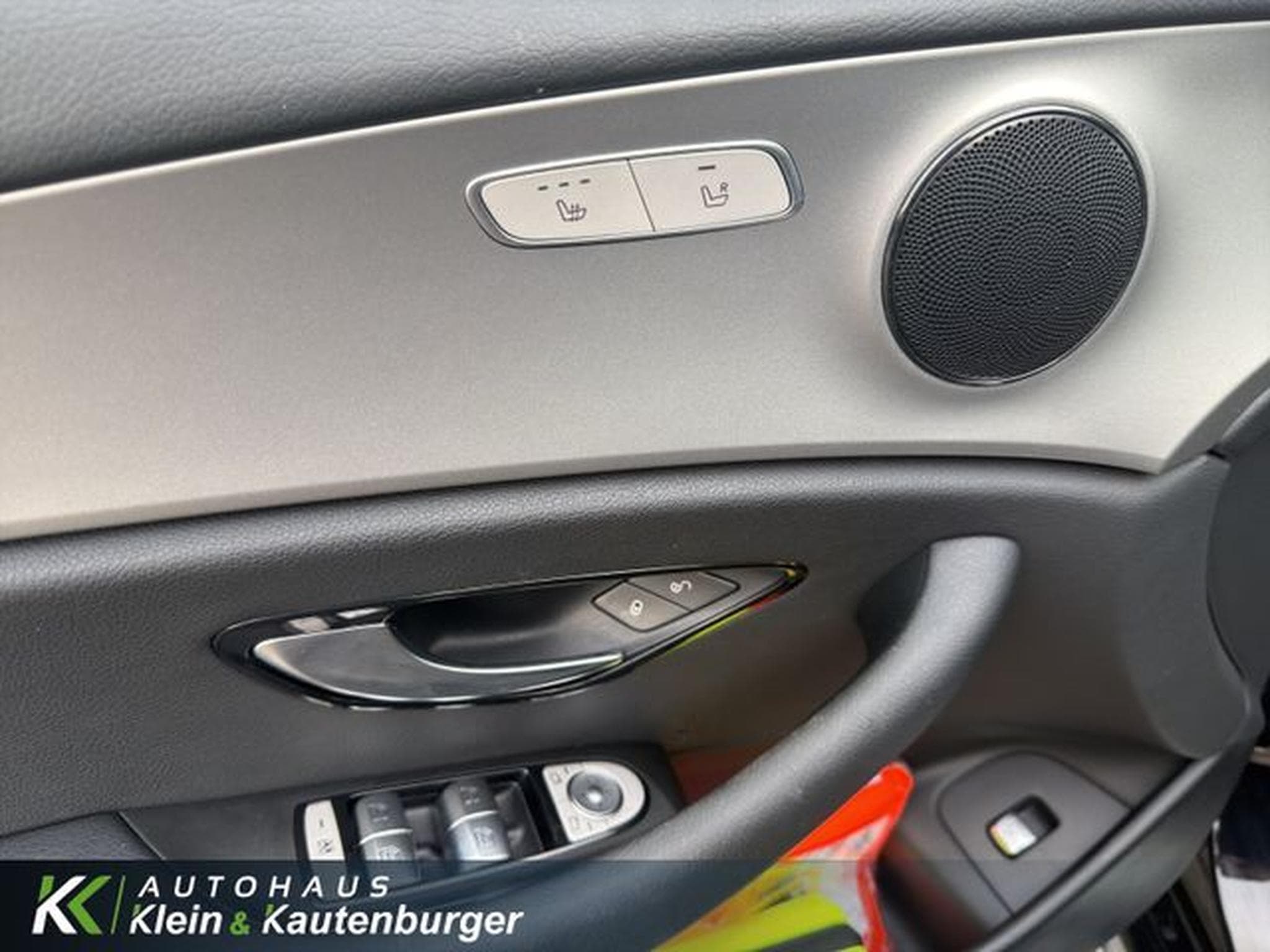 Mercedes E 200 E 200 Avantgarde+LED+SCHIEBEDACH+VOLL-SCHECKHEFT (2017) - Photo 12