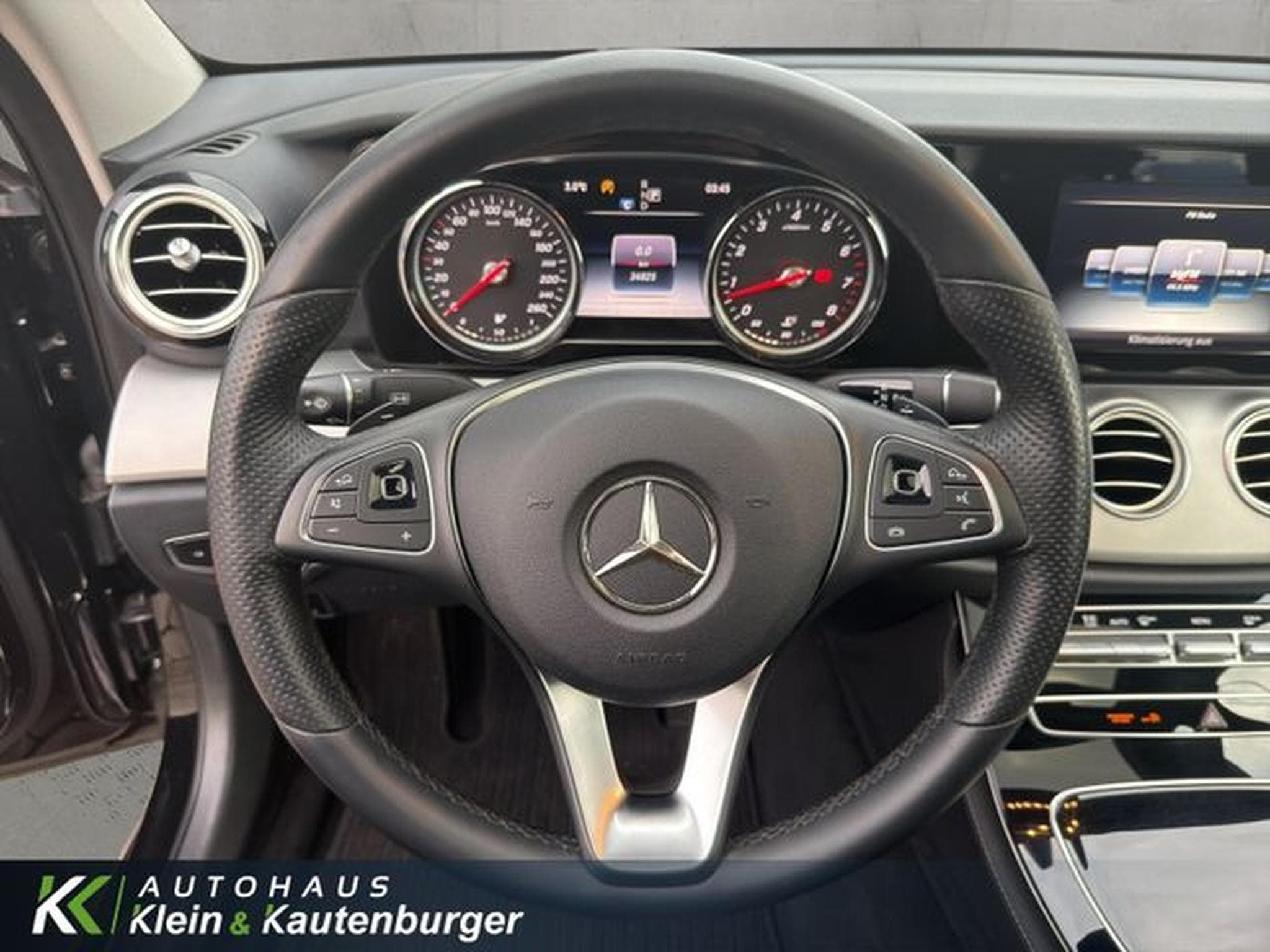 Mercedes E 200 E 200 Avantgarde+LED+SCHIEBEDACH+VOLL-SCHECKHEFT (2017) - Photo 14