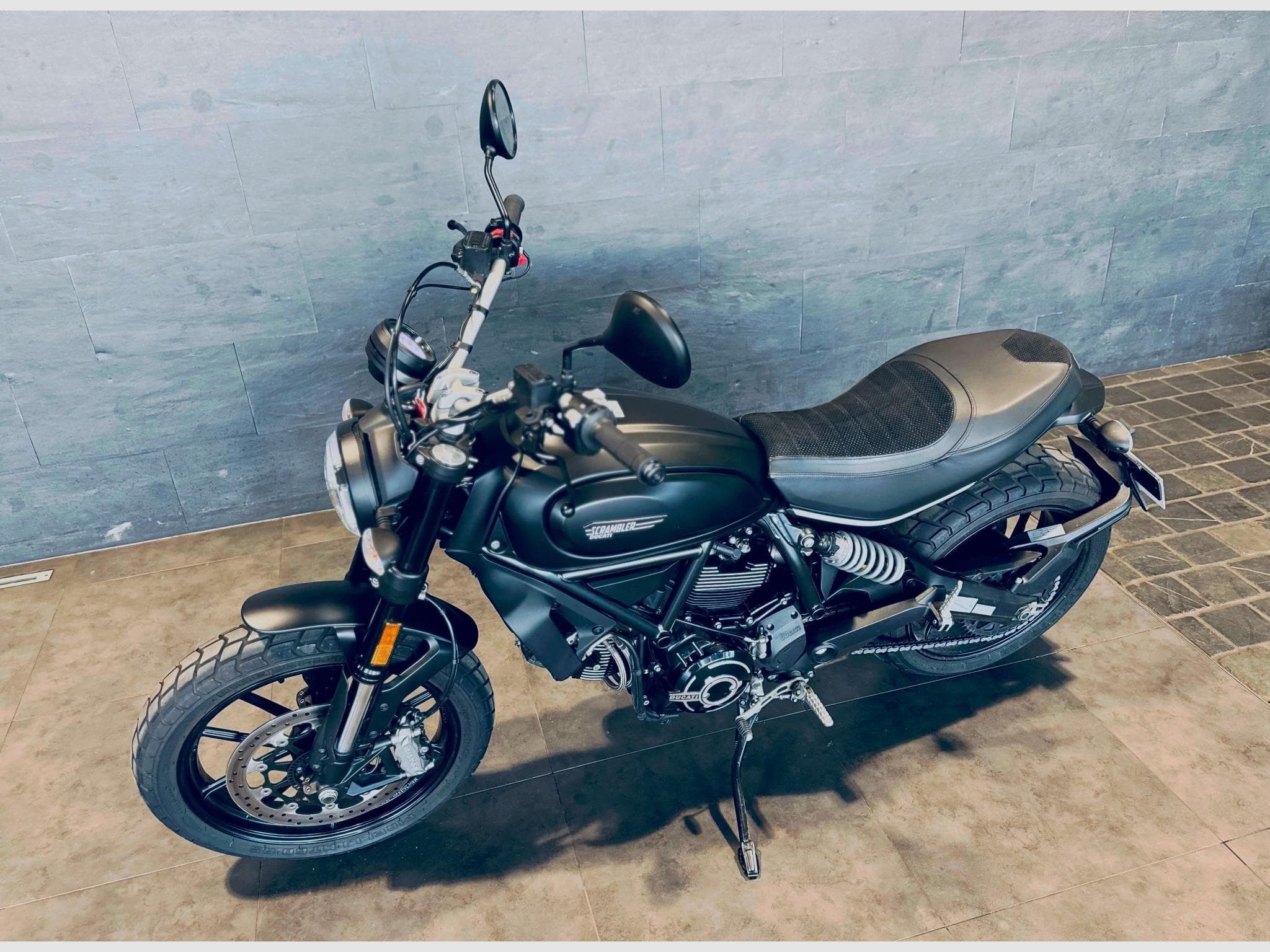 Ducati Scrambler SCRAMBLER ICON DARK (2022) - Foto 2