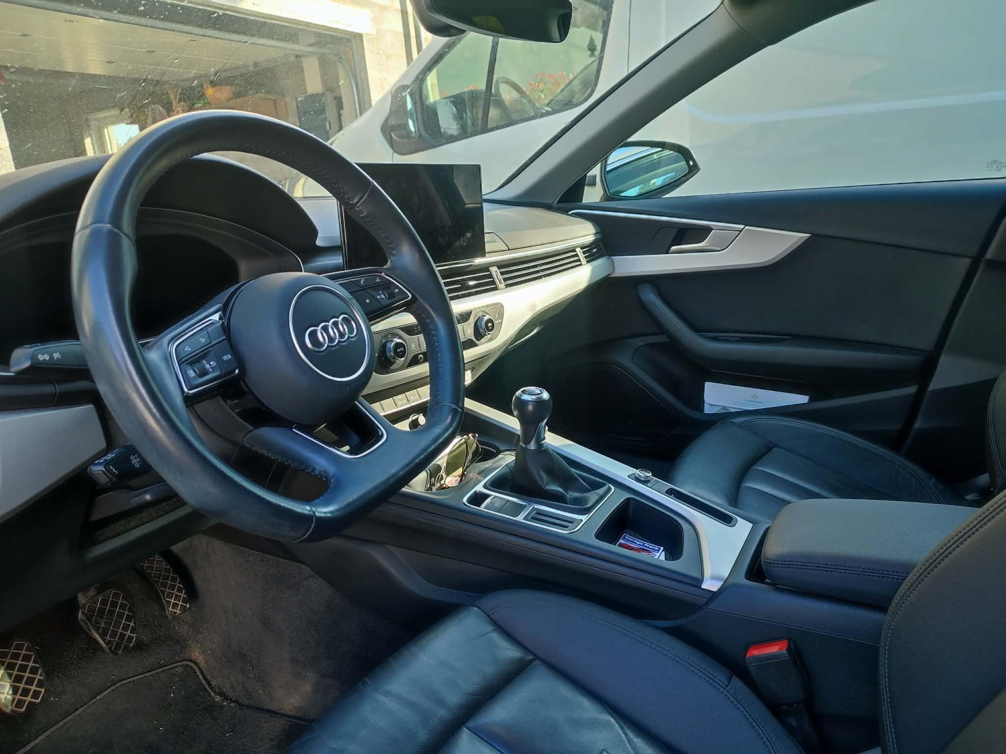 Audi A4 S-Line (2020) - Photo 2