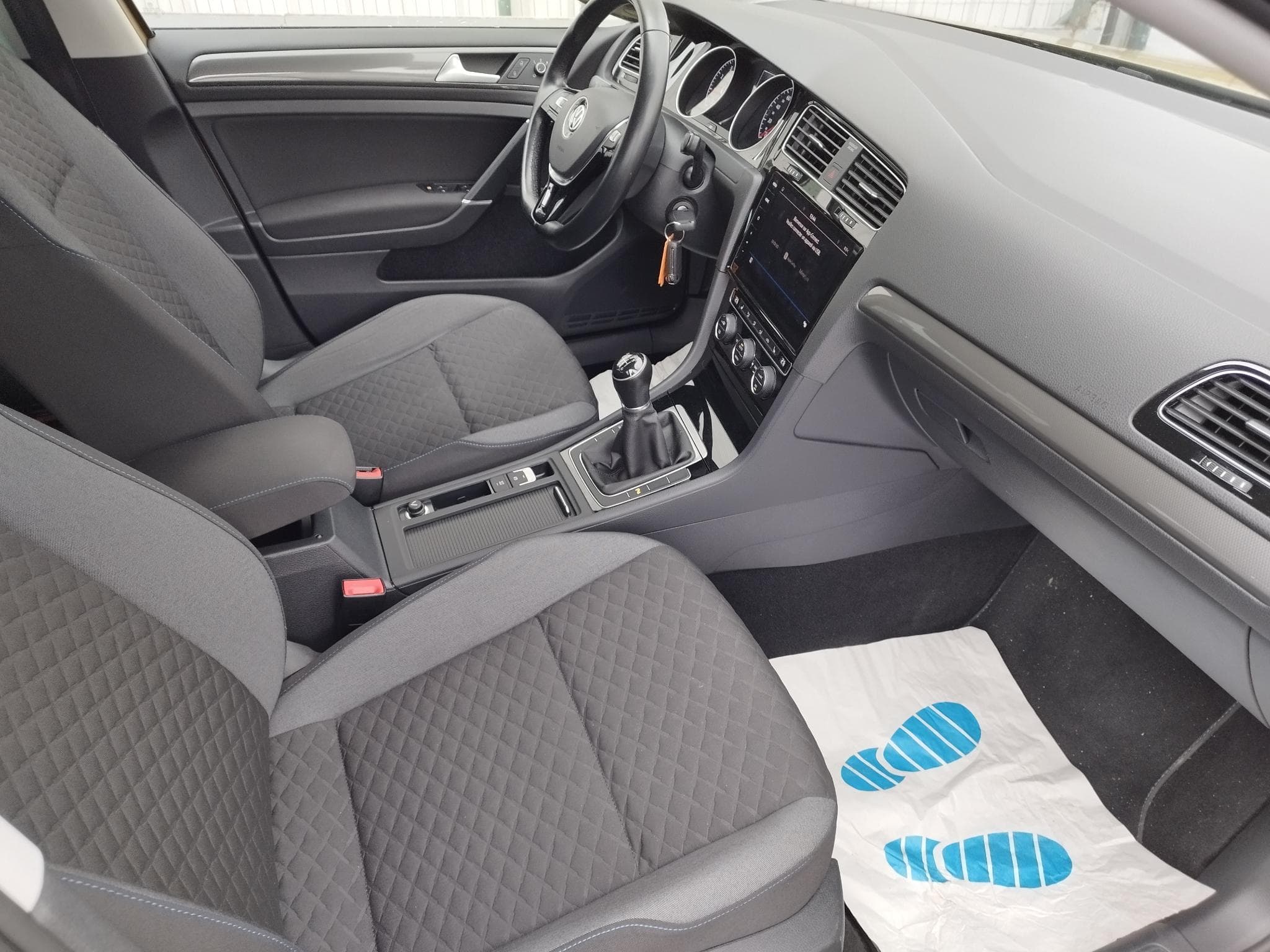 VW Golf 1.5 TSI 150 SOUND BV6 (2019) - Photo 9