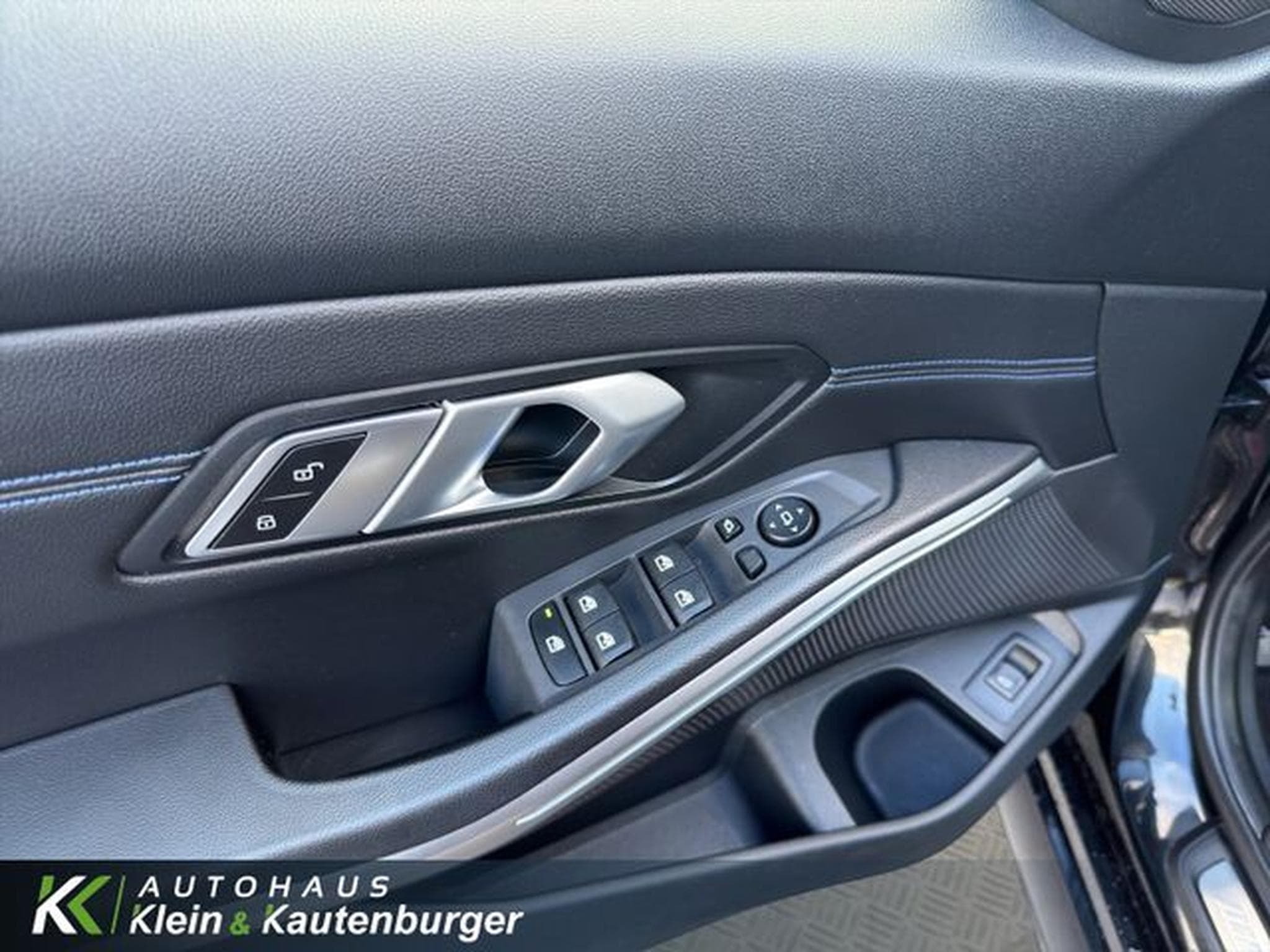 BMW 330 330 i xDrive M Sport +PANO+AHK+SHADOW+KAMERA+ (2021) - Photo 12