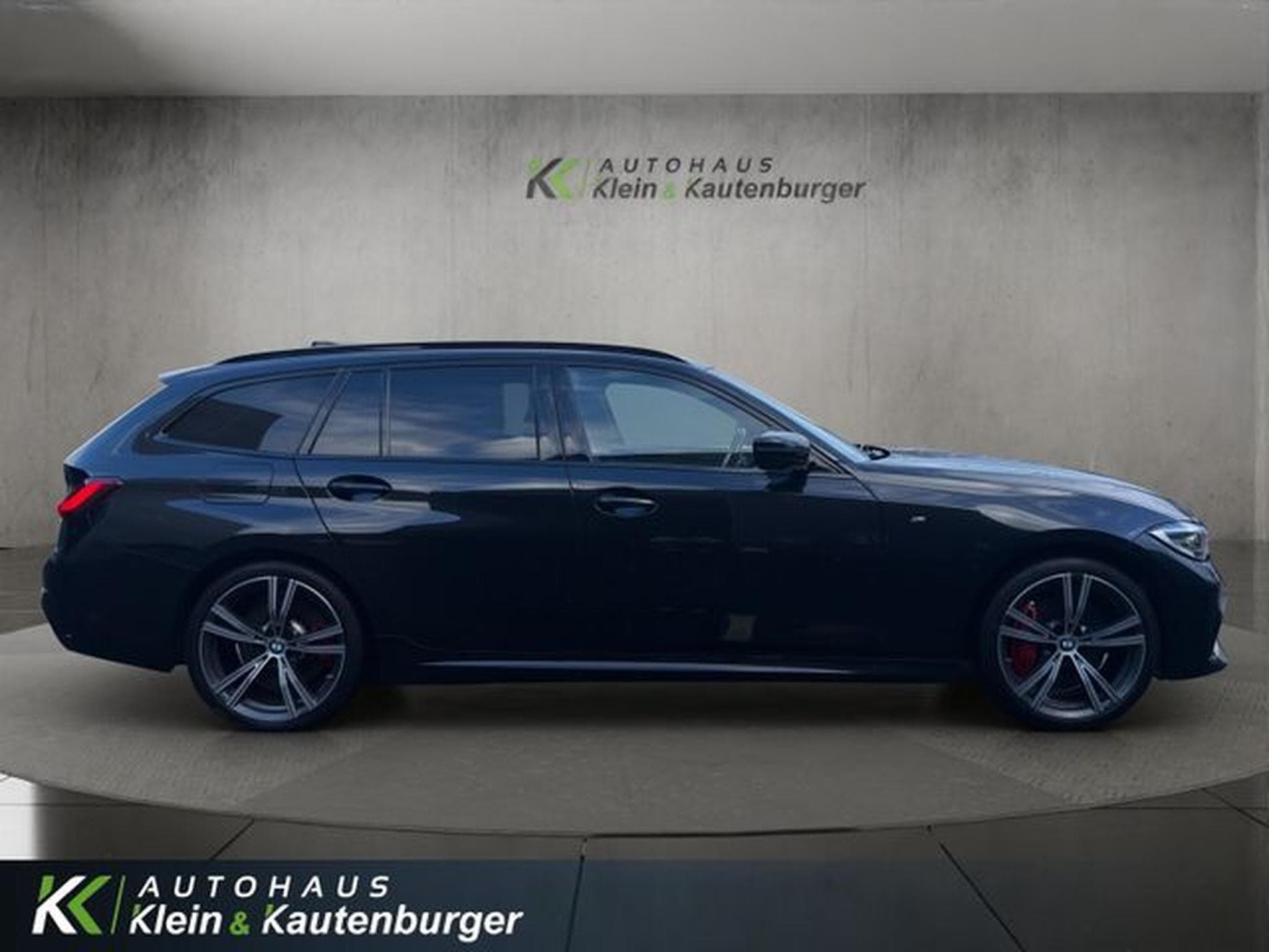 BMW 330 330 i xDrive M Sport +PANO+AHK+SHADOW+KAMERA+ (2021) - Photo 4