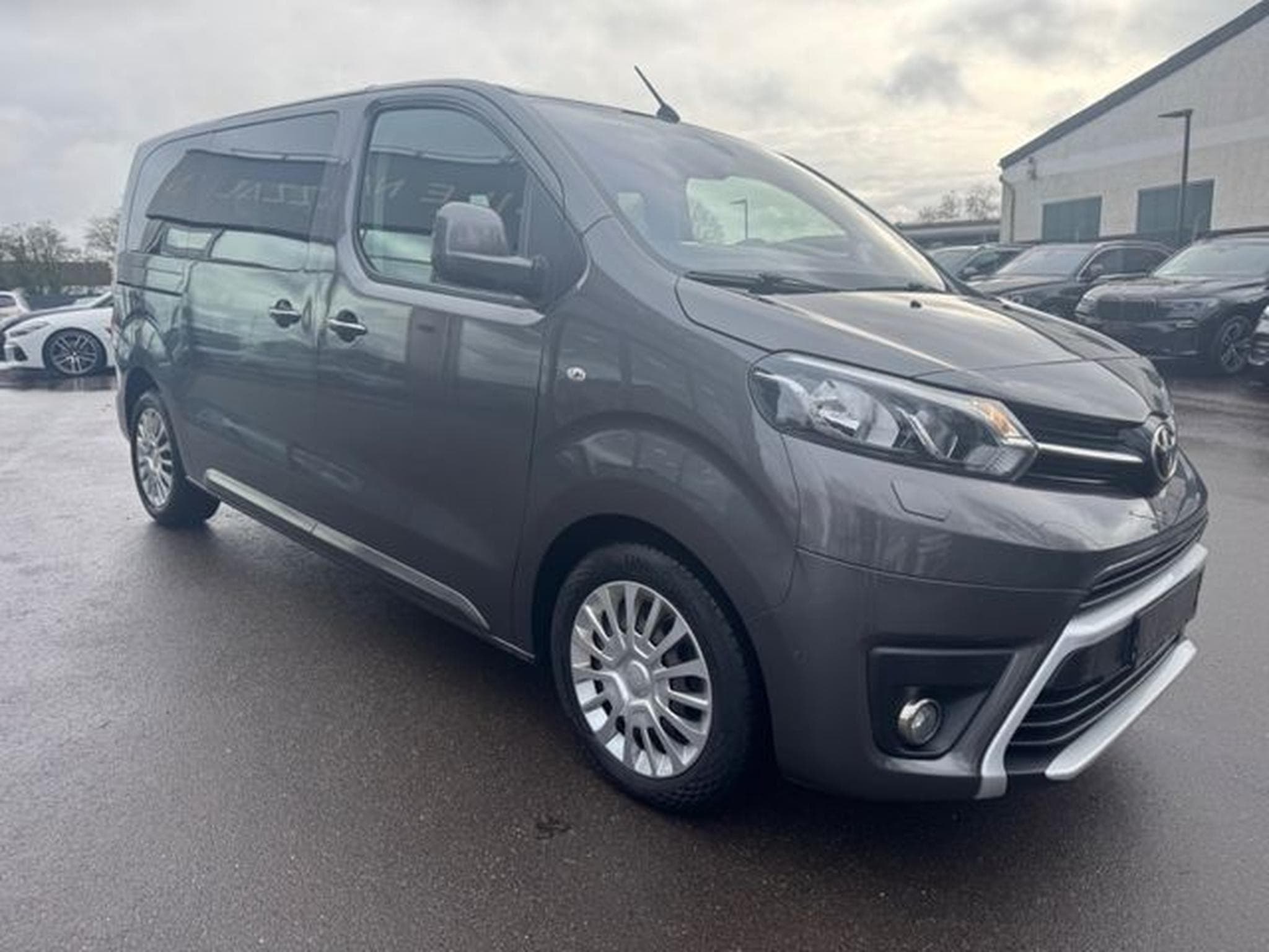 Toyota Proace Verso PROACE VERSO L1*AUT*2X EL SCHIEBETÜREN*8 SITZE* (2021) - Foto 4