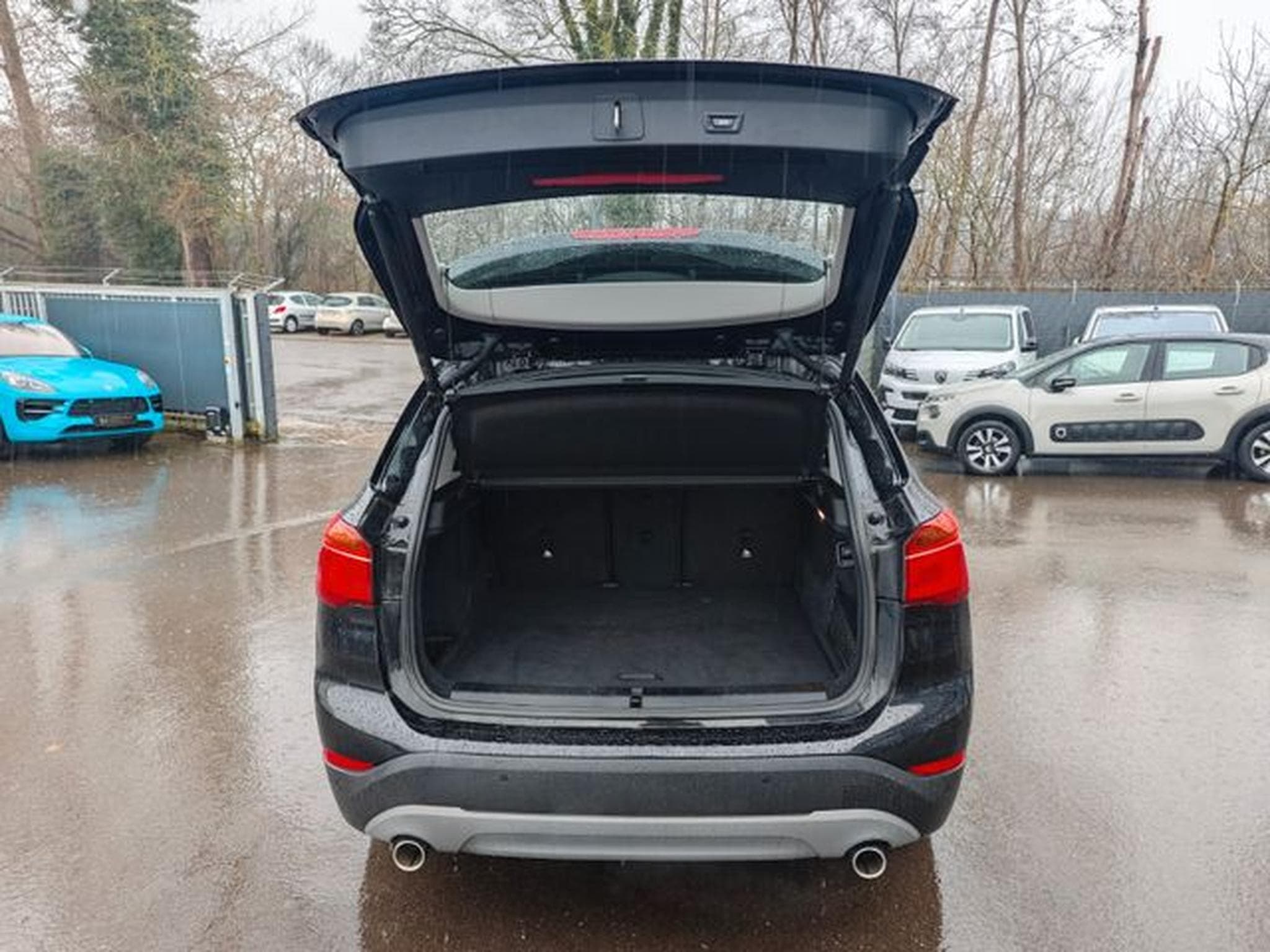 BMW X1 X1 xDRIVE*2.0D*AUT*ADVANTAGE*LED*AHK*NAVI*ASSIST (2019) - Foto 12