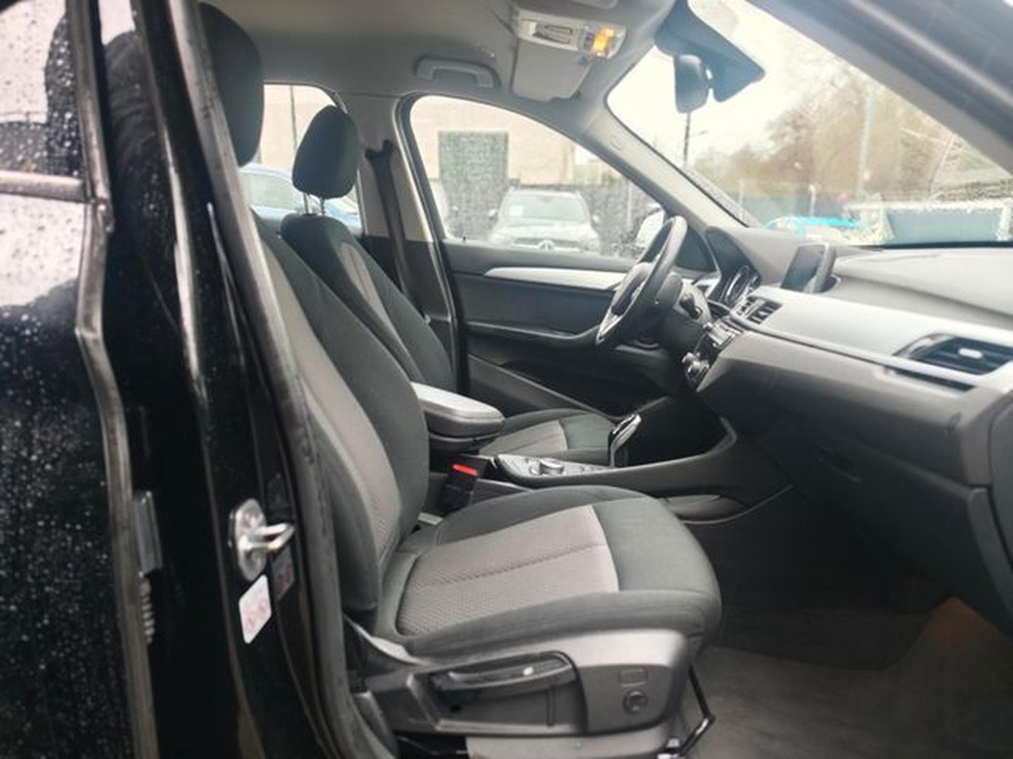 BMW X1 X1 xDRIVE*2.0D*AUT*ADVANTAGE*LED*AHK*NAVI*ASSIST (2019) - Foto 15