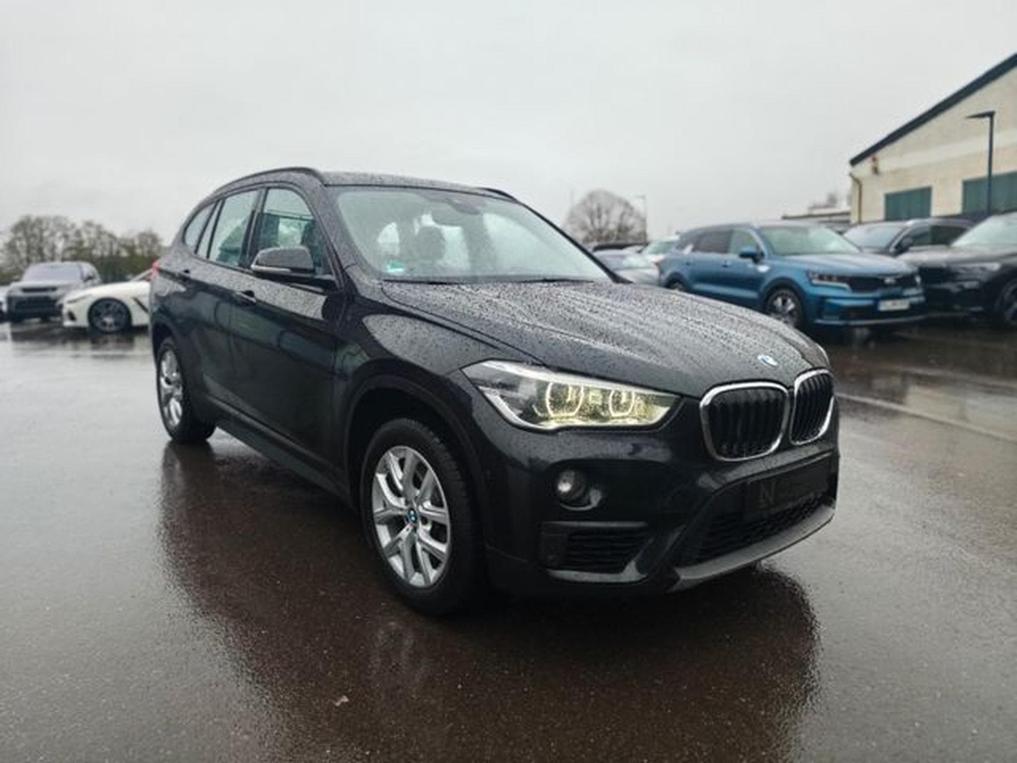 BMW X1 X1 xDRIVE*2.0D*AUT*ADVANTAGE*LED*AHK*NAVI*ASSIST (2019) - Foto 4