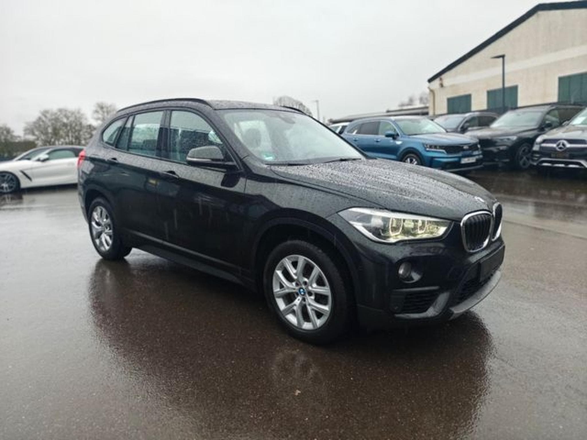 BMW X1 X1 xDRIVE*2.0D*AUT*ADVANTAGE*LED*AHK*NAVI*ASSIST (2019) - Foto 5