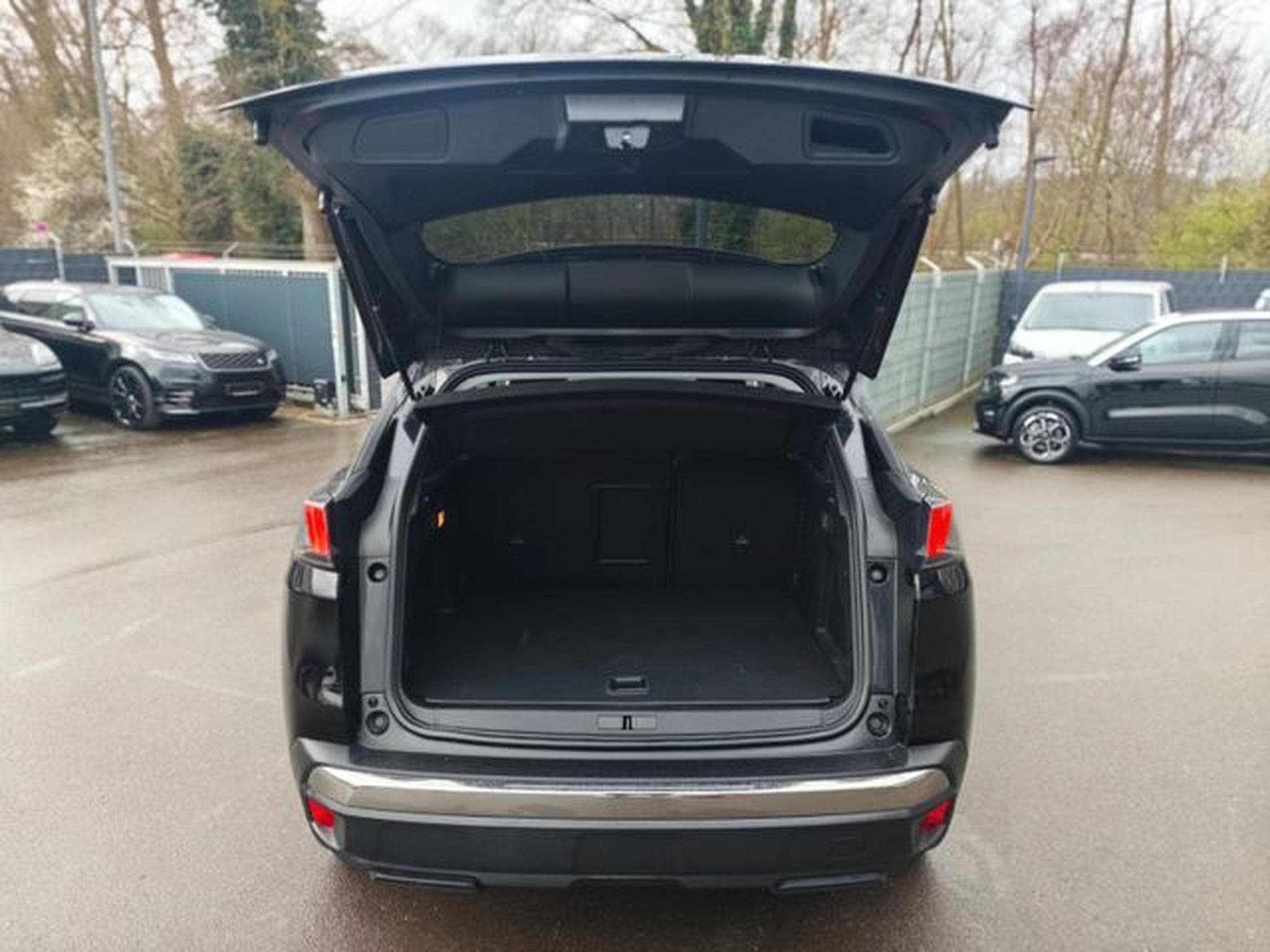 Peugeot 3008 3008 HYBRID 225 PLUG IN HYBRID*ALLURE*1.HD*LED* (2023) - Photo 8