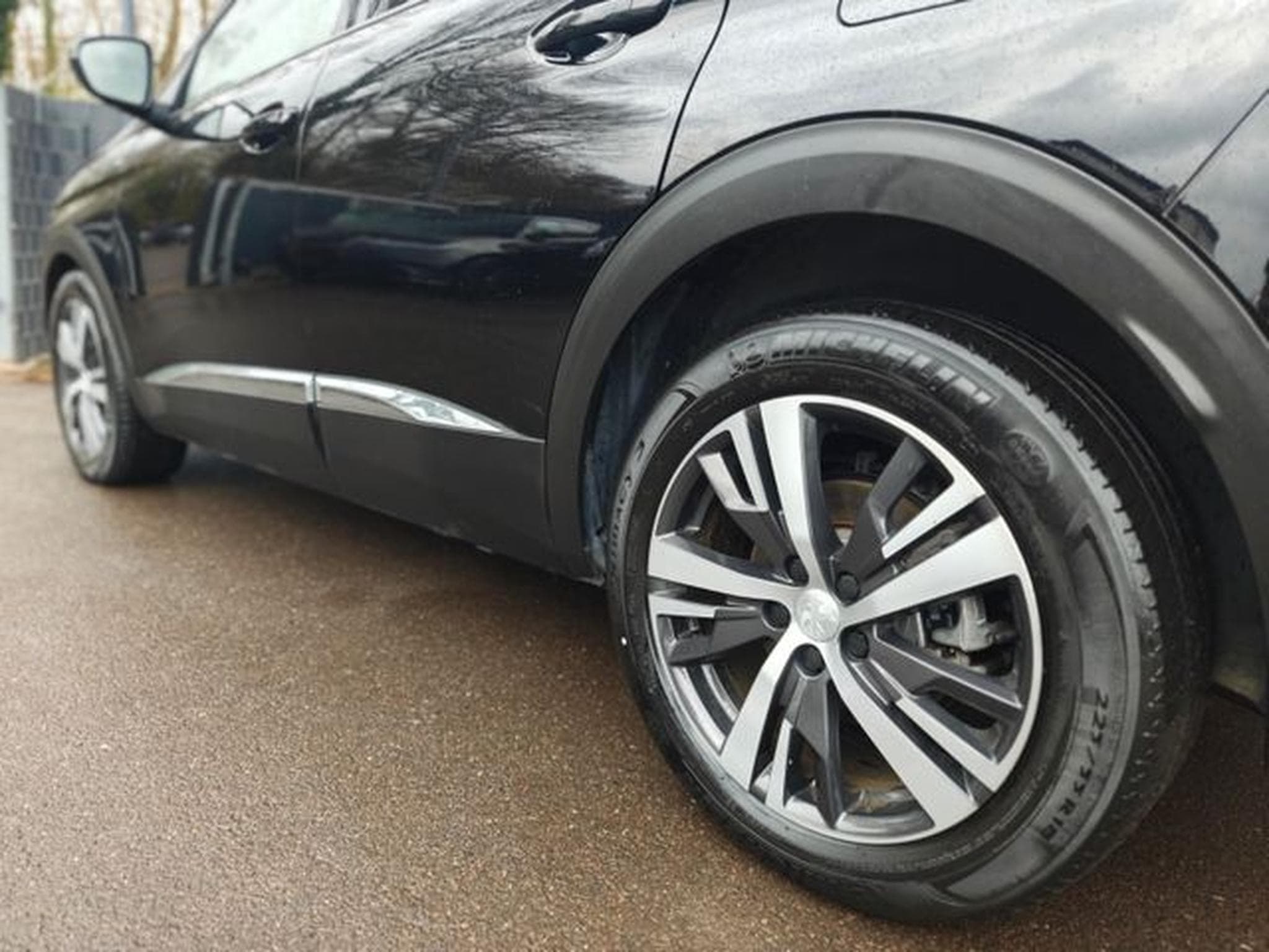 Peugeot 3008 3008 HYBRID 225 PLUG IN HYBRID*ALLURE*1.HD*LED* (2023) - Photo 9