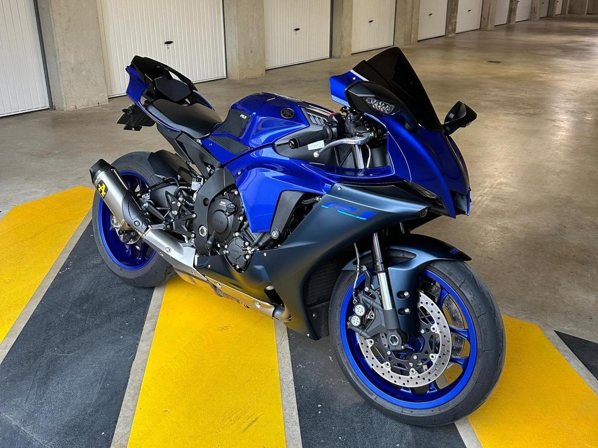 Yamaha R1 YZF-R1 (2024) - Foto 1