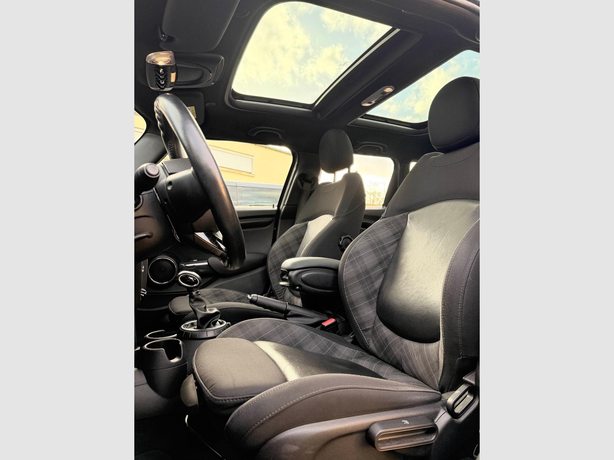 Mini Cooper Mini Cooper 5P 116 Diesel (2017) - Photo 9