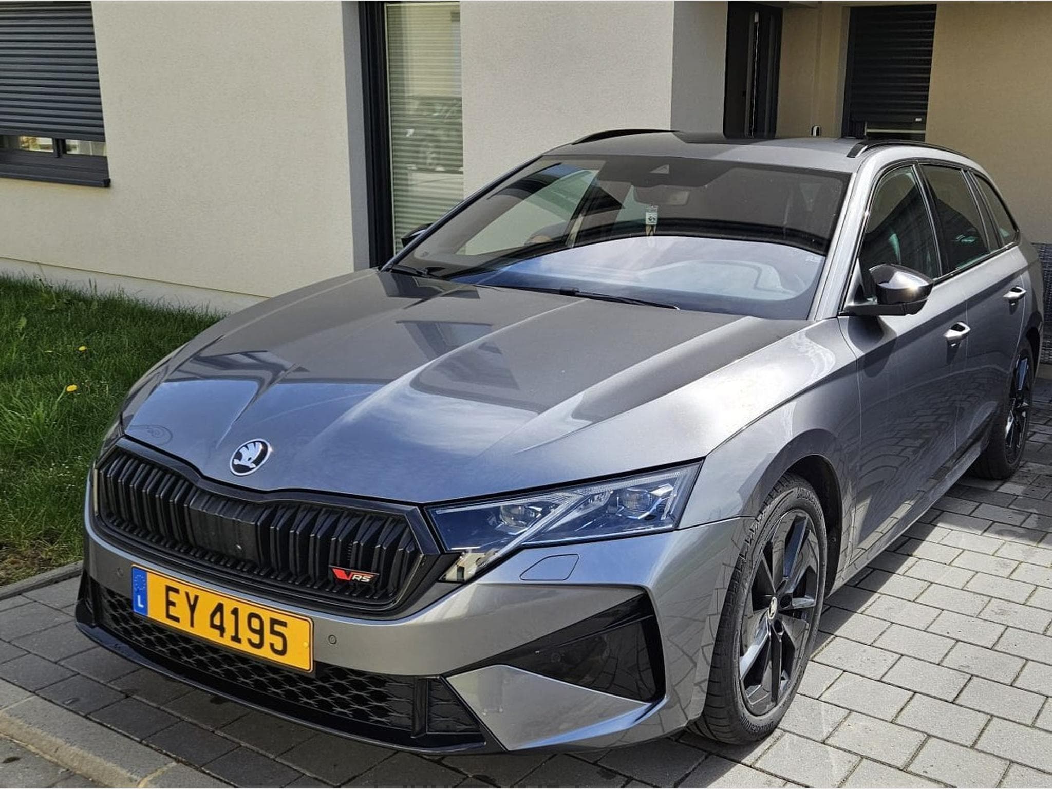 Skoda Octavia RS (2025) - Photo 2