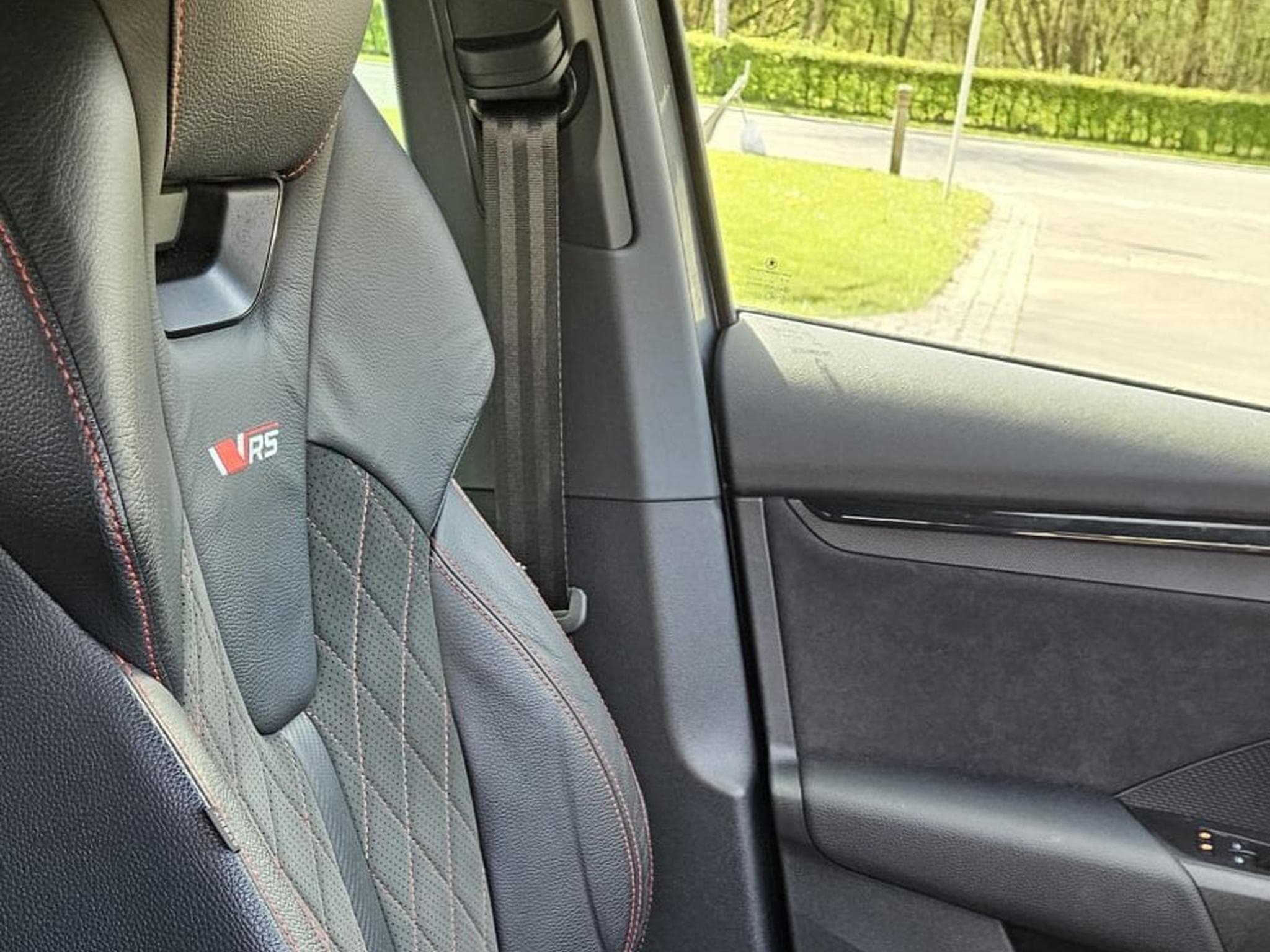 Skoda Octavia RS (2025) - Photo 6