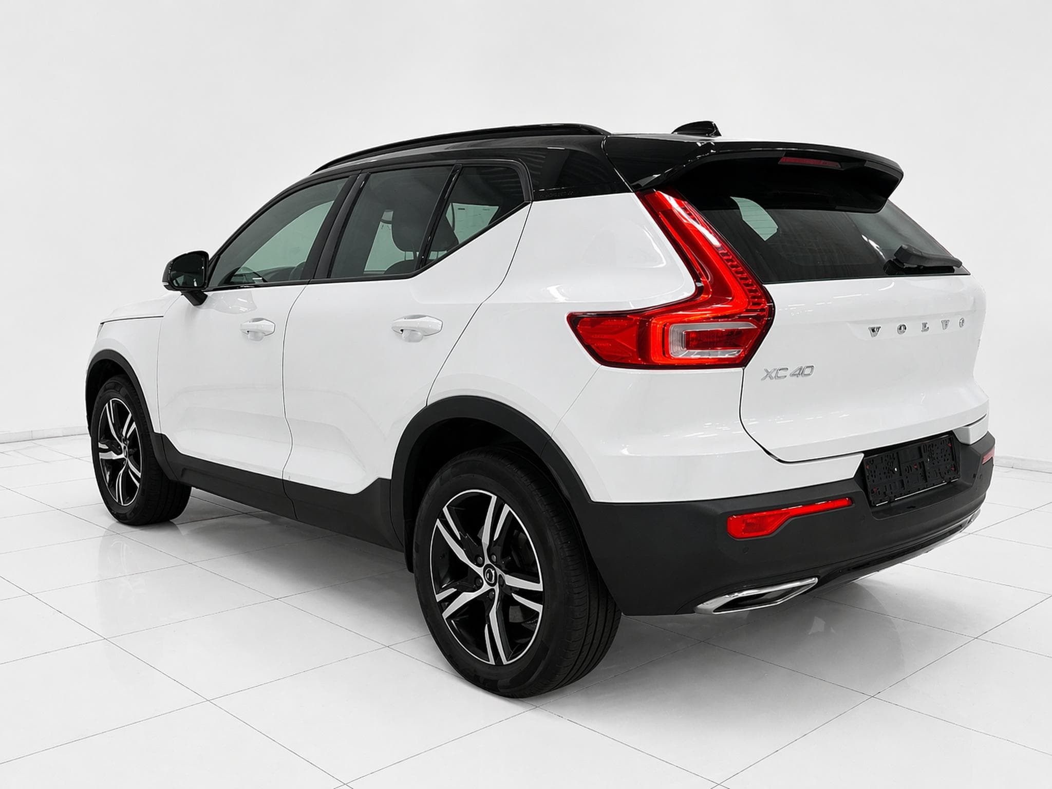 Volvo XC40 (2019) - Photo 2