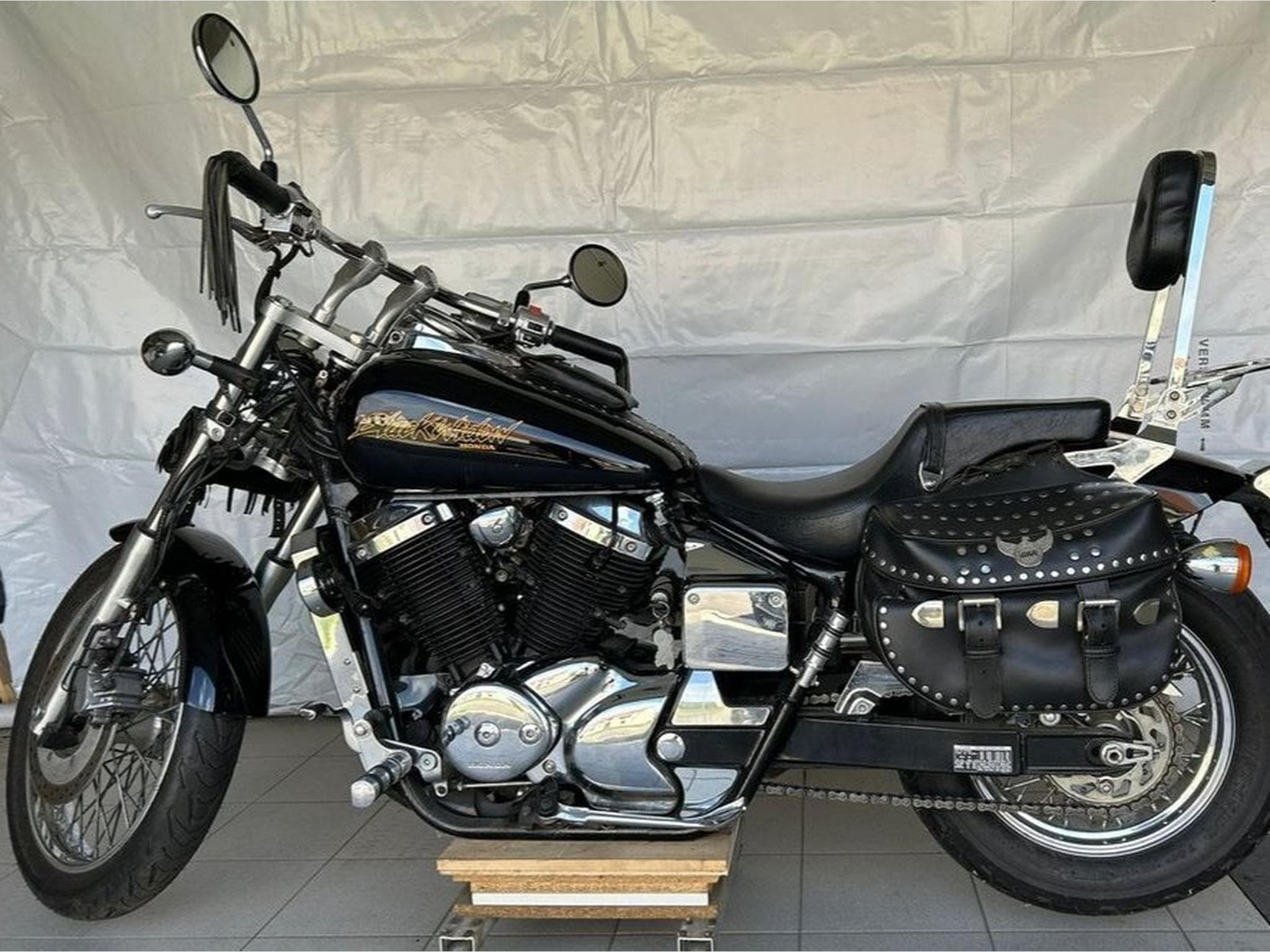 Honda Shadow Black Widow (2002) - Foto 2