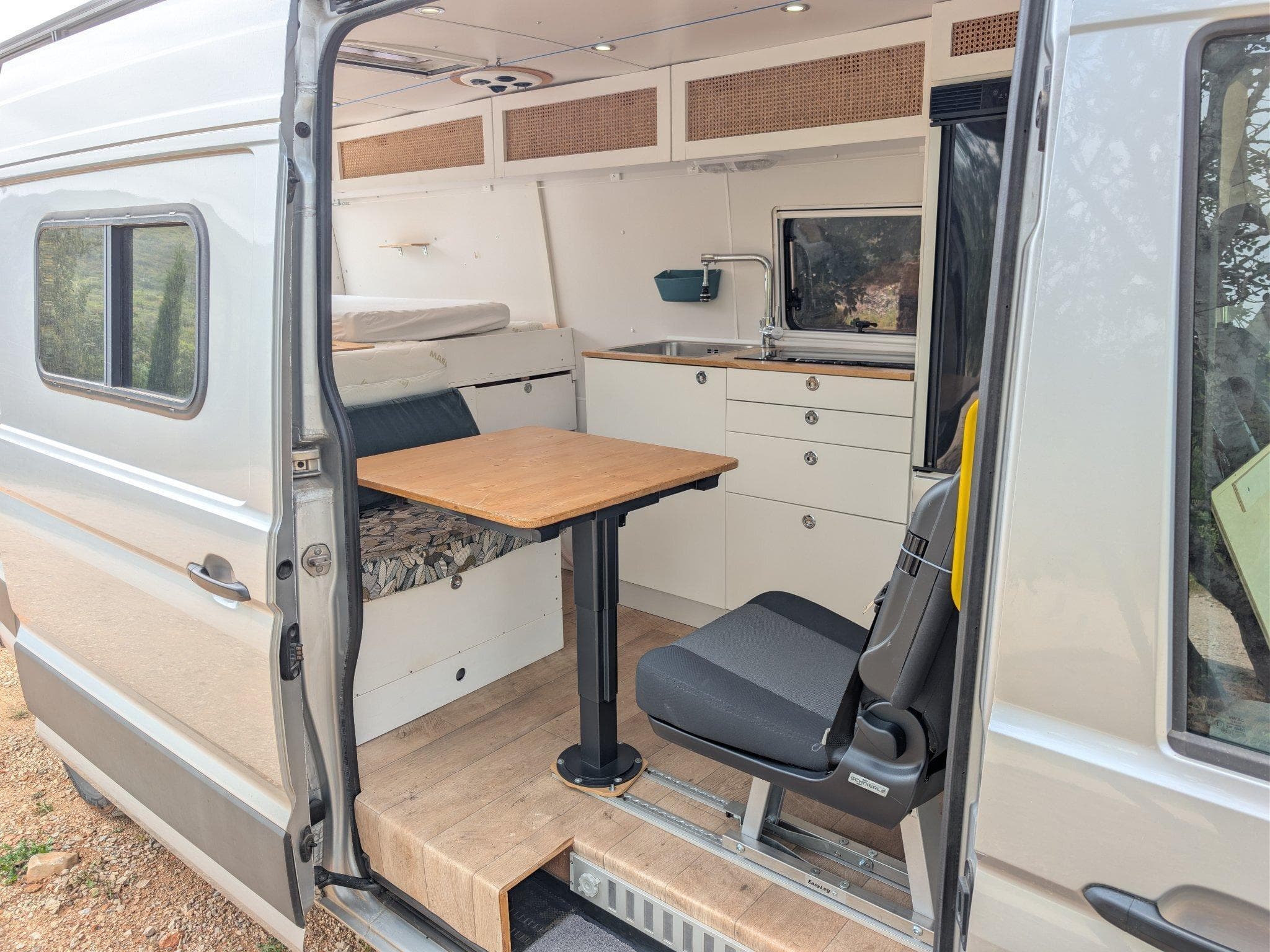 VW Crafter 4x4 Camper, solaire, 12kWh, 150l eau (2020) - Foto 2