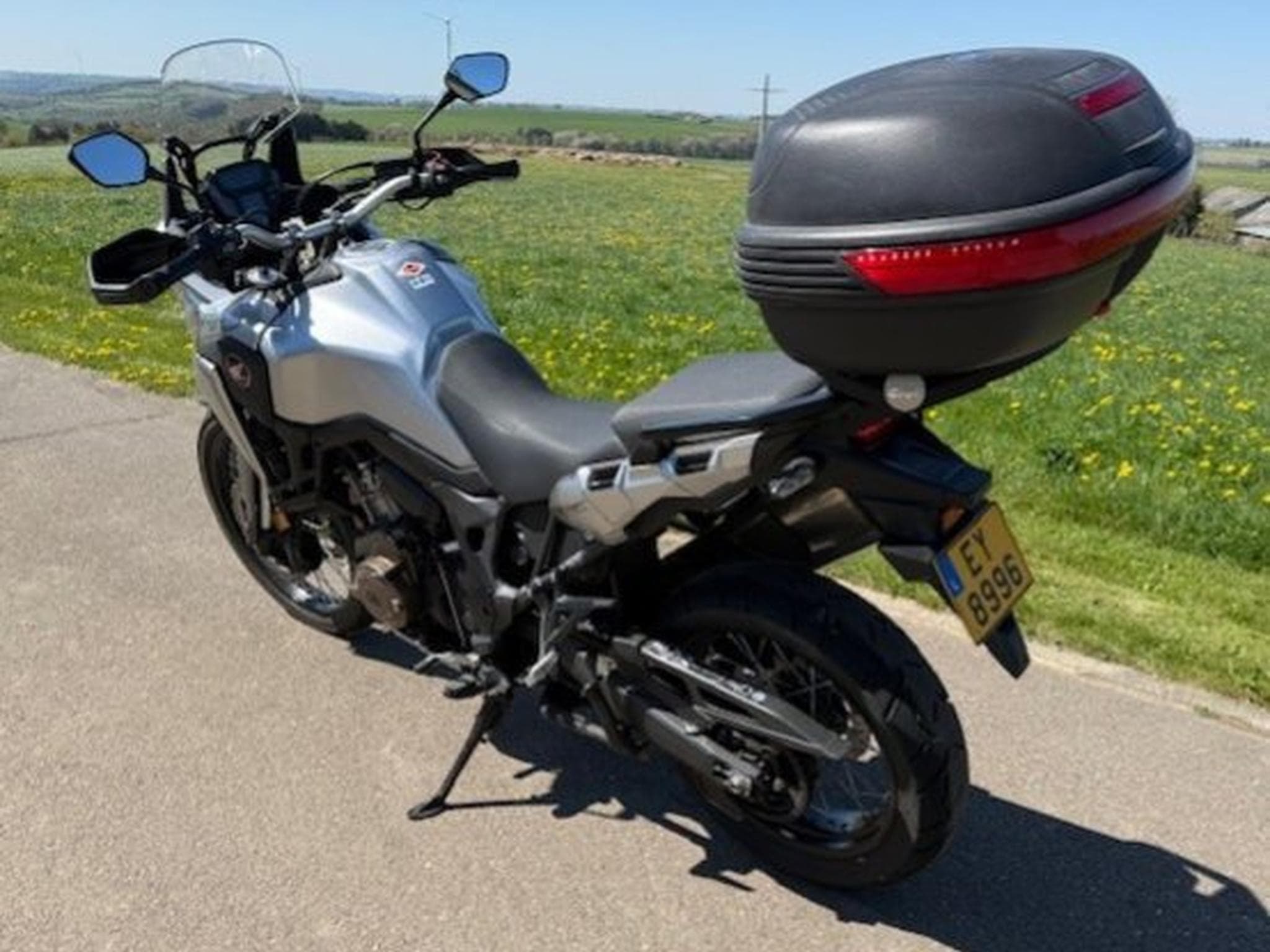 Honda Africa Twin CBF1000L (2016) - Foto 2