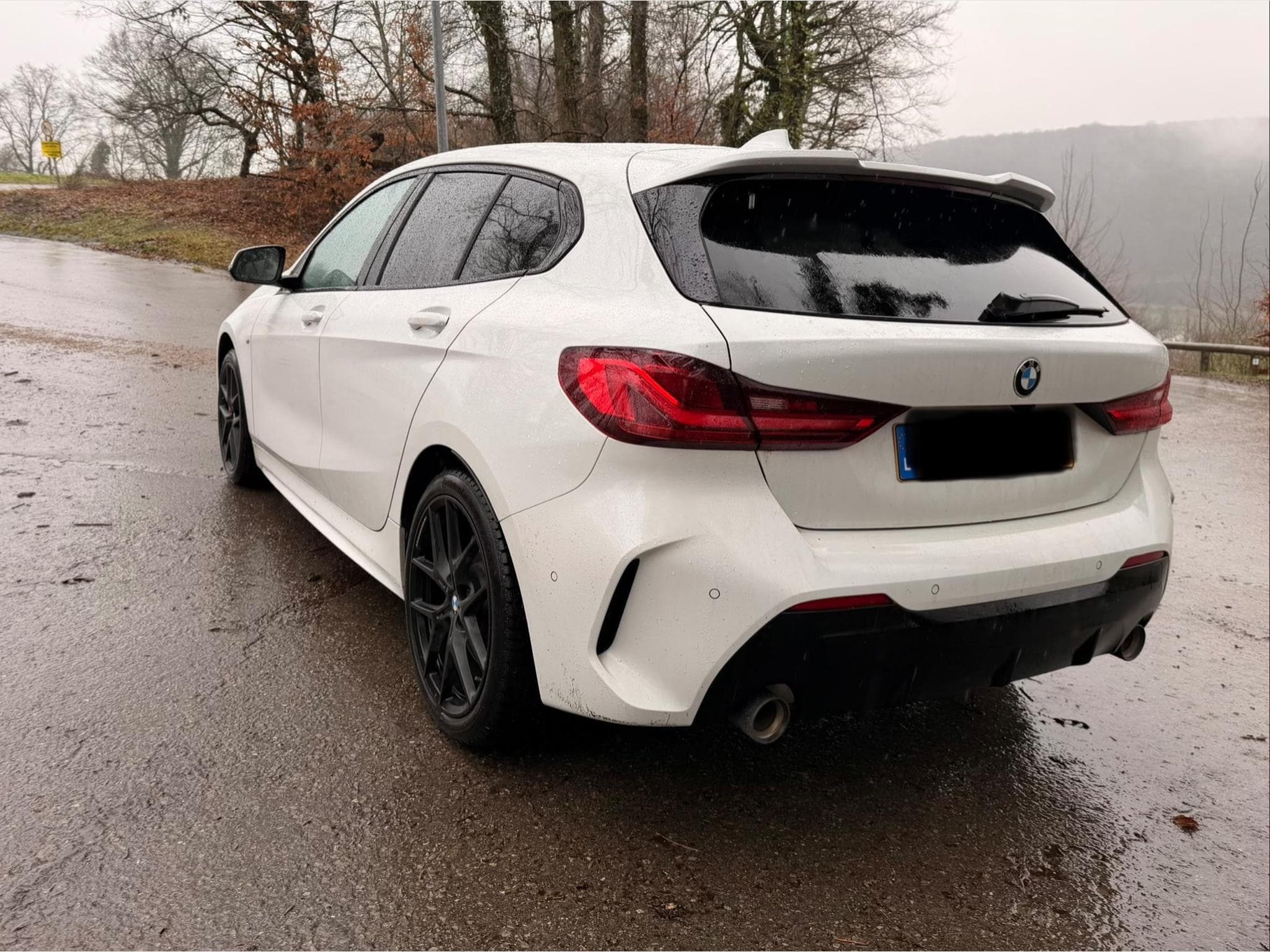 BMW 120 Sport M (2024) - Photo 2