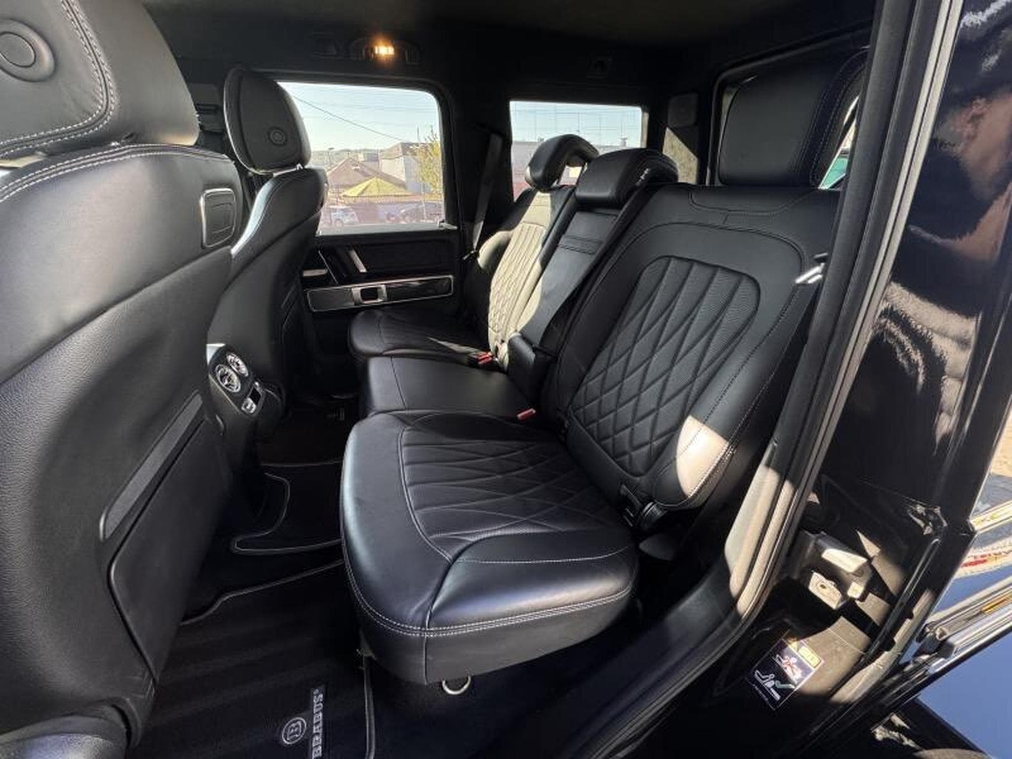 Mercedes G 63 AMG BRABUS 700 4.0L 585CV (2024) - Foto 13