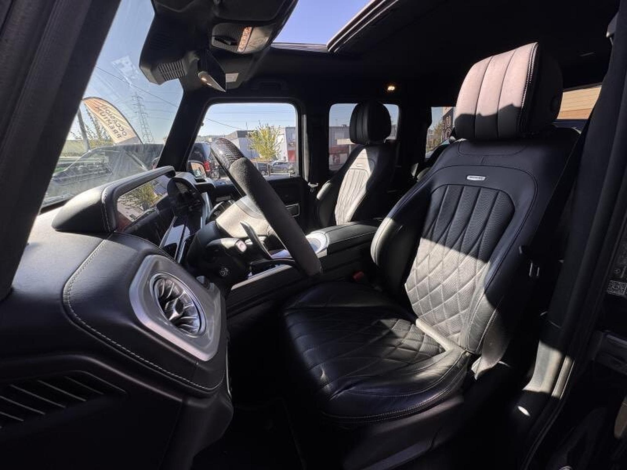 Mercedes G 63 AMG BRABUS 700 4.0L 585CV (2024) - Foto 10