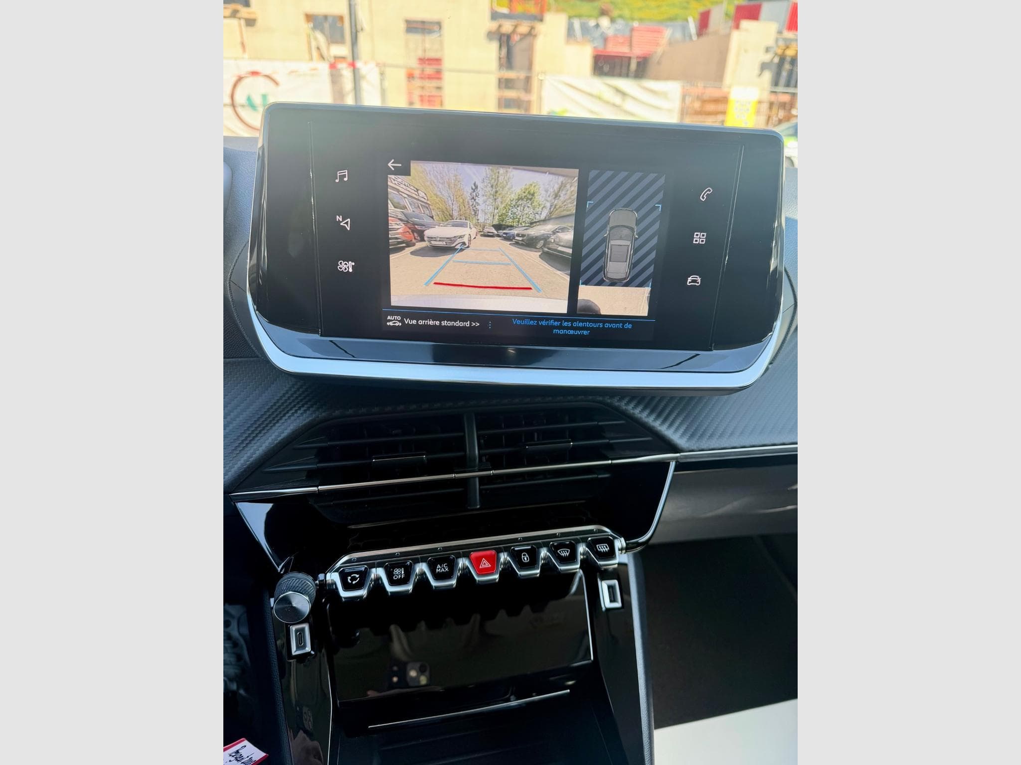 Peugeot 2008 1.2 PureTech 100 Allure (2022) - Foto 13