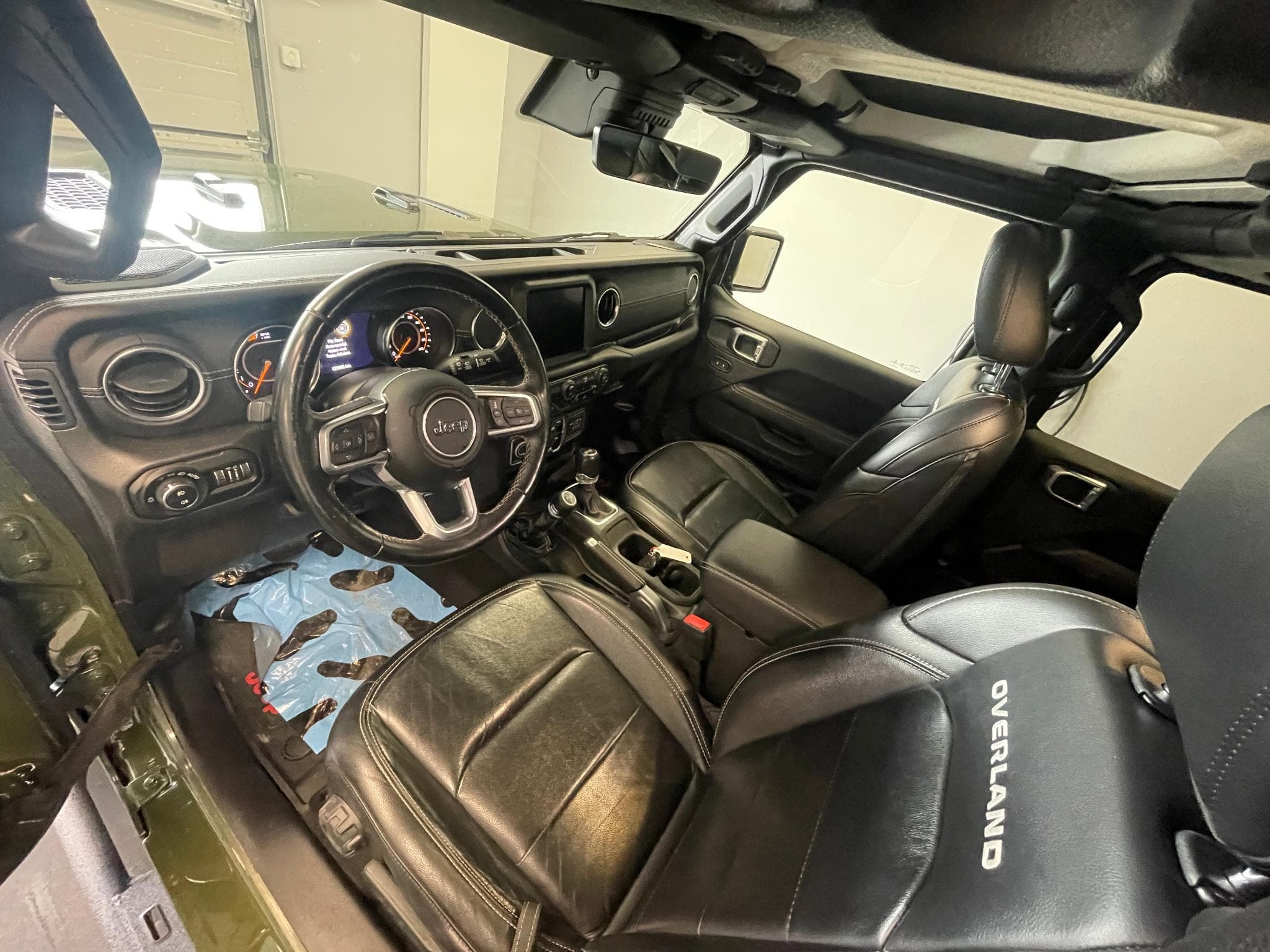 Jeep Wrangler Overland (2022) - Photo 3