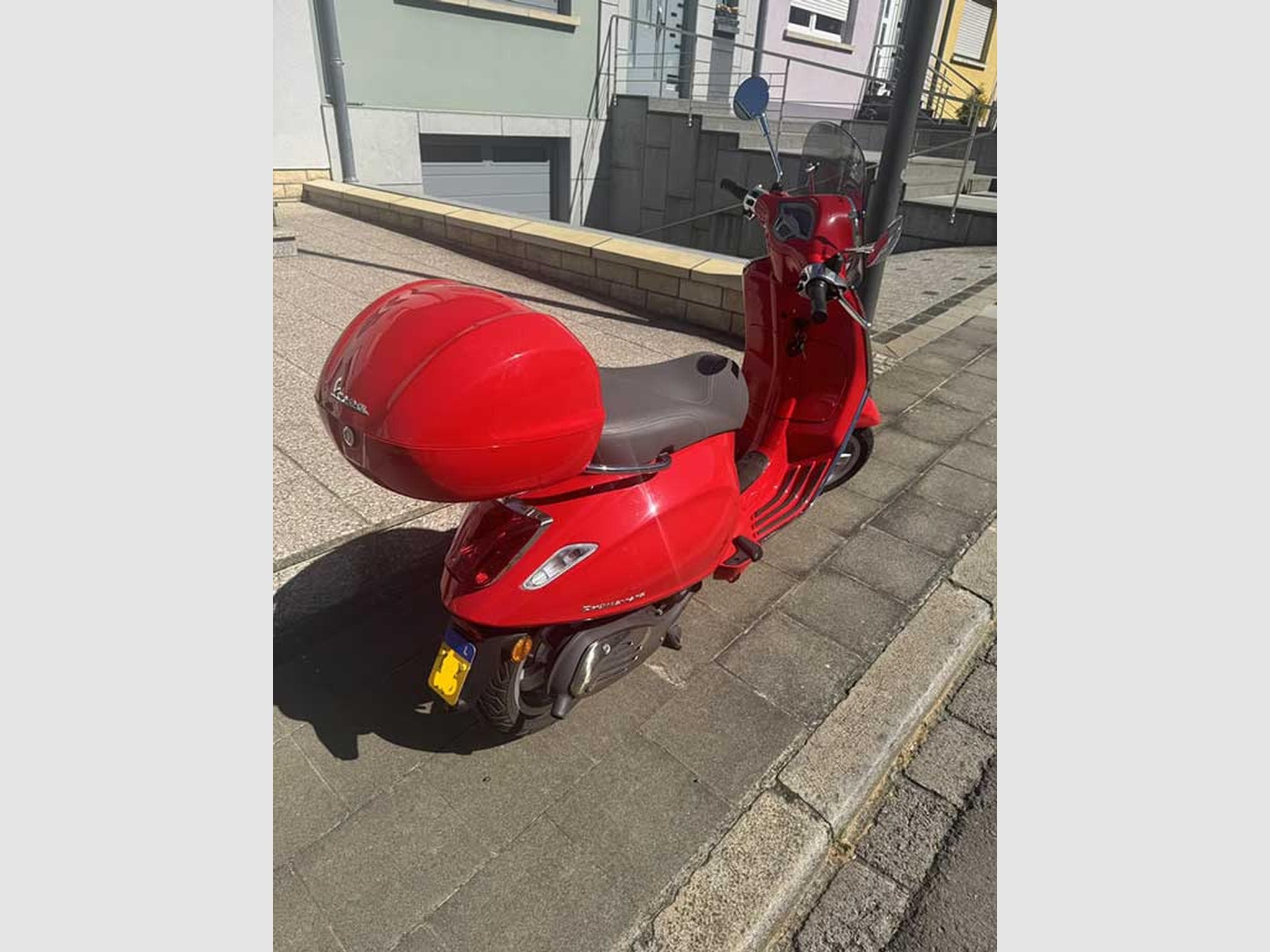 Vespa Primavera Primavera 50 2T (2015) - Photo 2