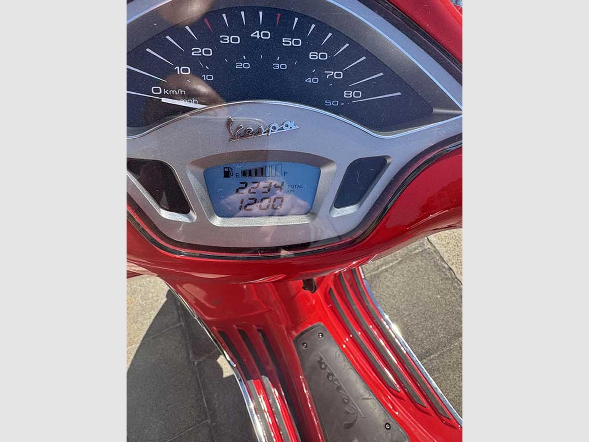 Vespa Primavera Primavera 50 2T (2015) - Photo 4