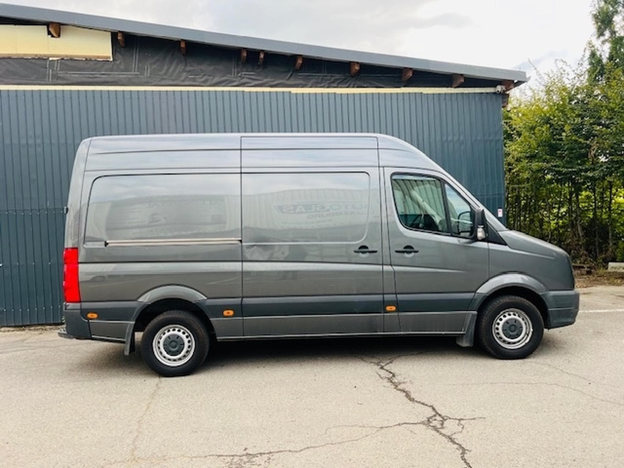 VW Crafter 35 2,0 TDI 163 PS L3H2 (2016) - Photo 2