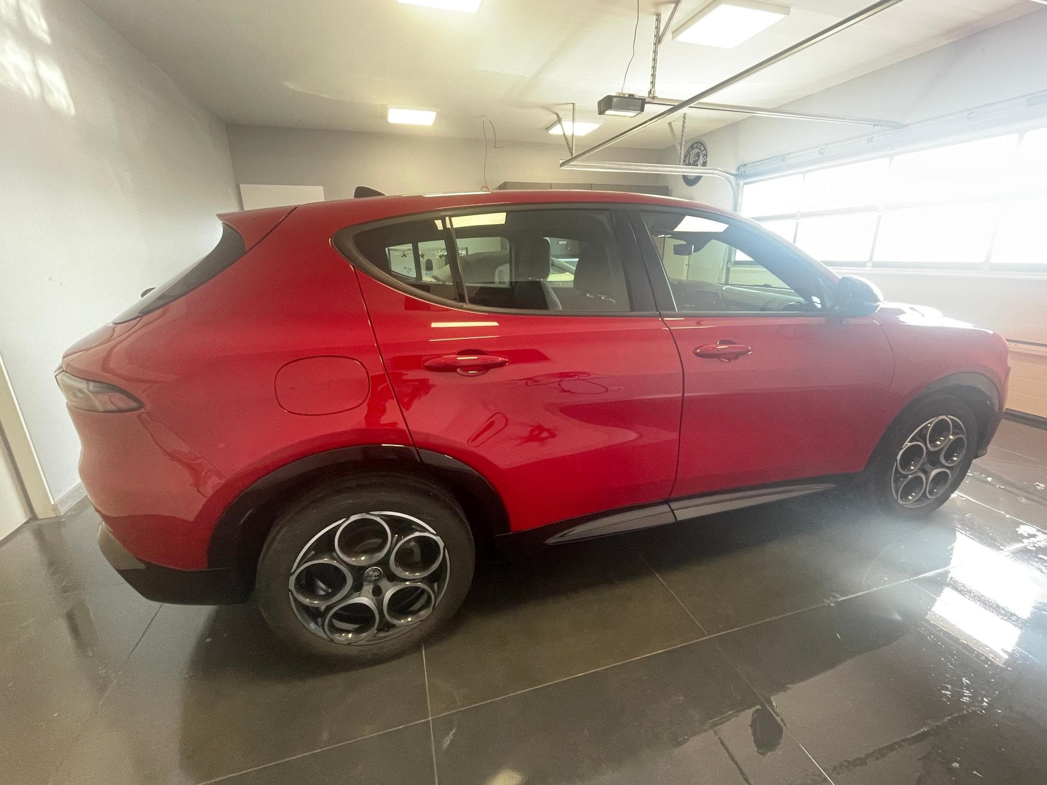 Alfa-Romeo Tonale 1.5 HYBRID SPRINT (2024) - Foto 4