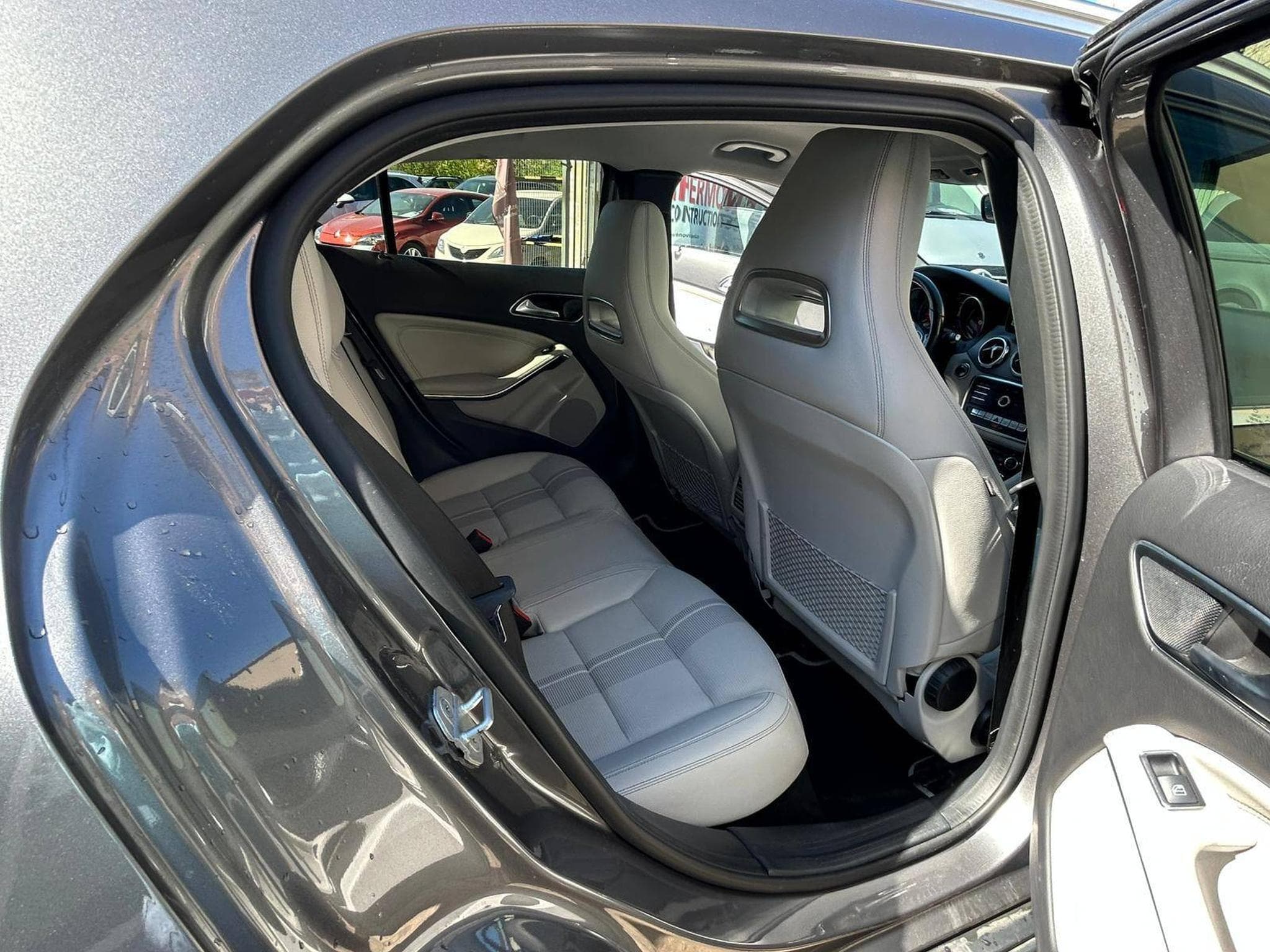 Mercedes GLA 200 CDI 7G-TRONIC 136CV (2017) - Photo 12