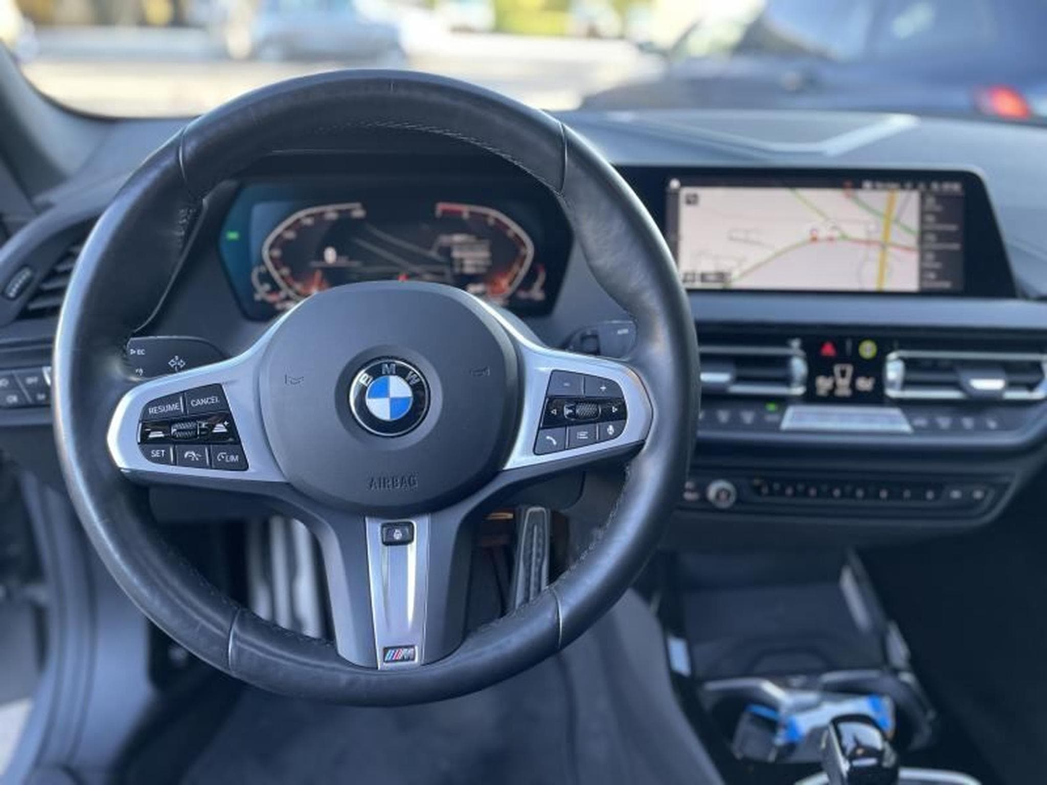 BMW 218 Gran Coupé i Pack M Auto Frozen Grey Toit Ouvrant (2024) - Foto 8