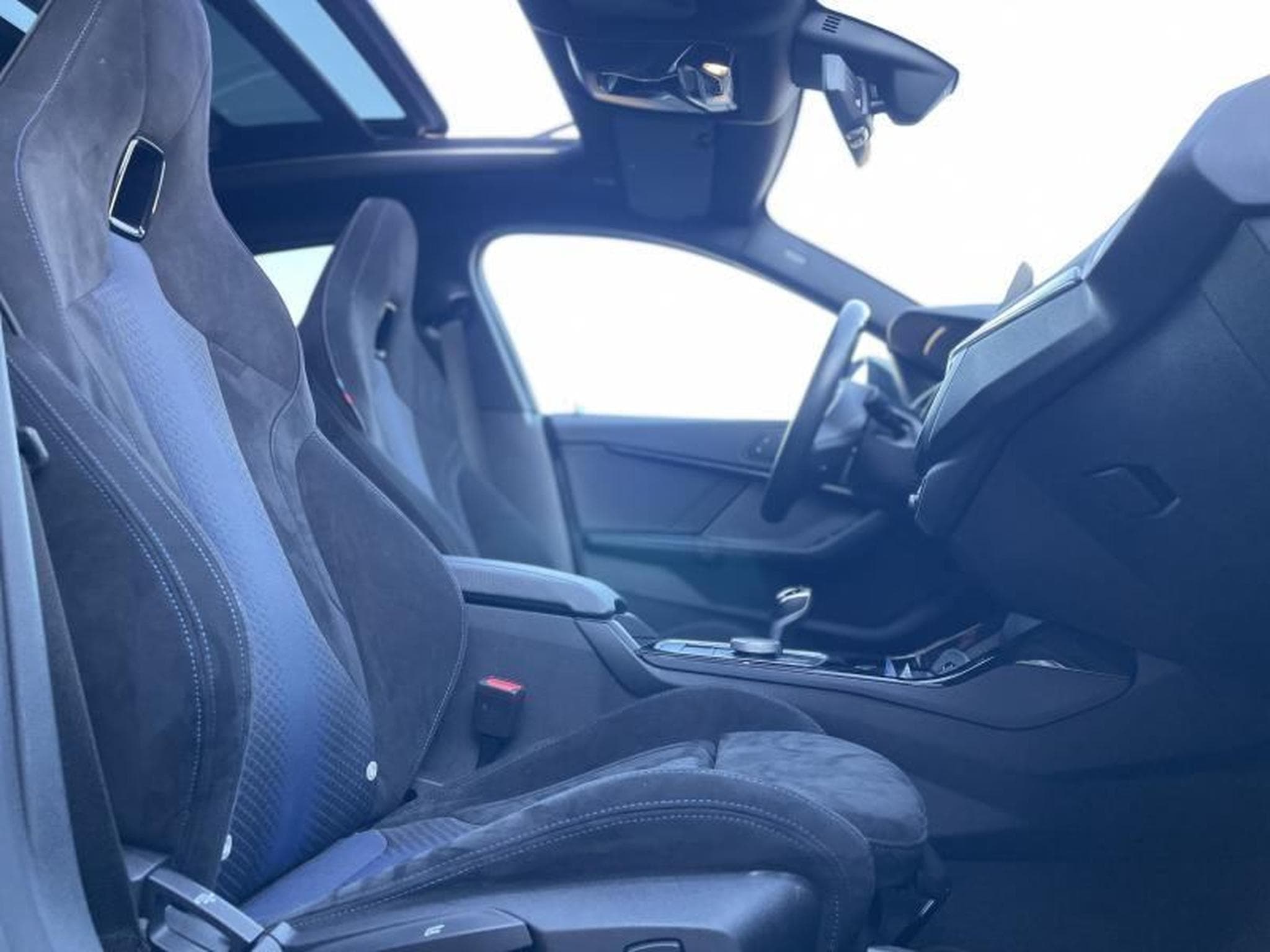 BMW 218 Gran Coupé i Pack M Auto Frozen Grey Toit Ouvrant (2024) - Foto 4