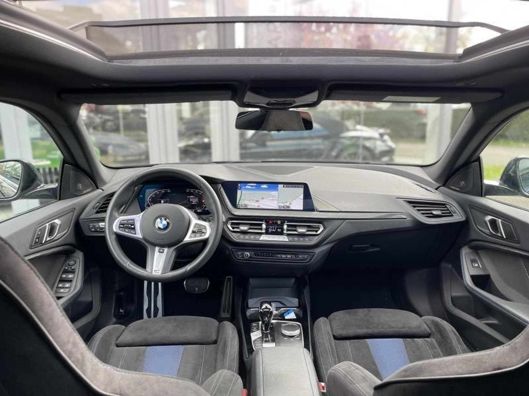 BMW 218 Gran Coupé i Pack M Auto Toit Ouvrant (2024) - Photo 12