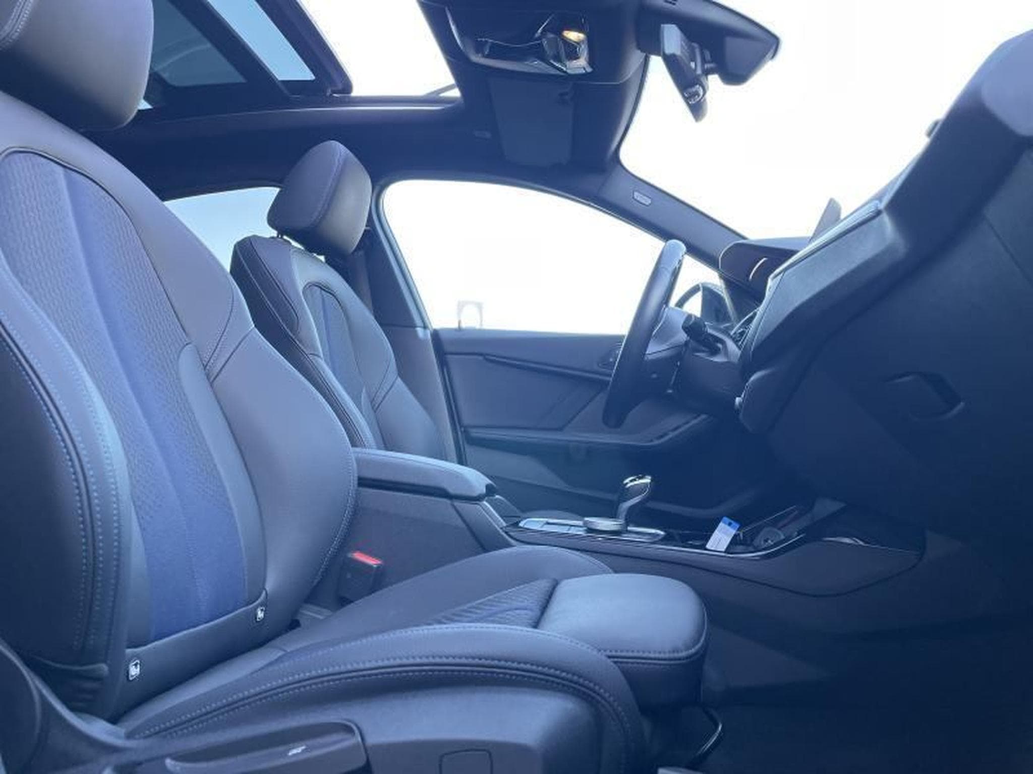 BMW 218 Gran Coupé i Pack M Auto Frozen Grey Toit Ouvrant (2024) - Photo 4