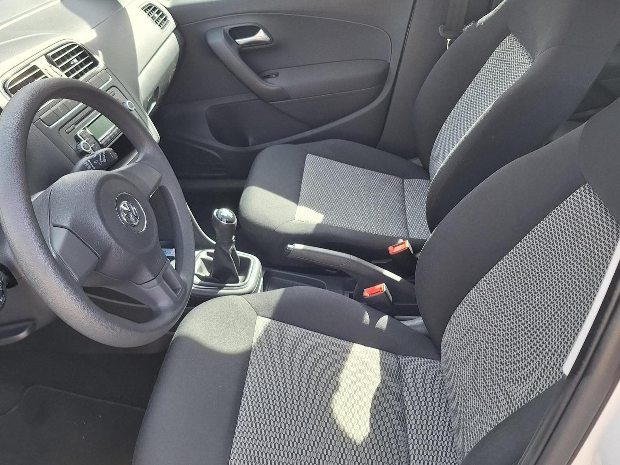 VW Polo Trendline (2014) - Photo 2