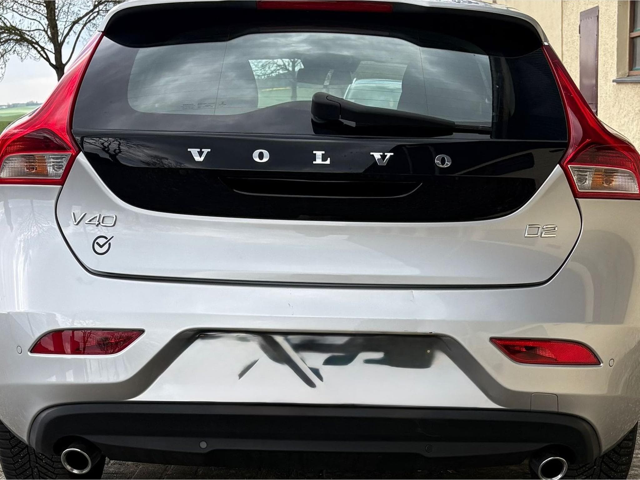Volvo V40 (2018) - Photo 2