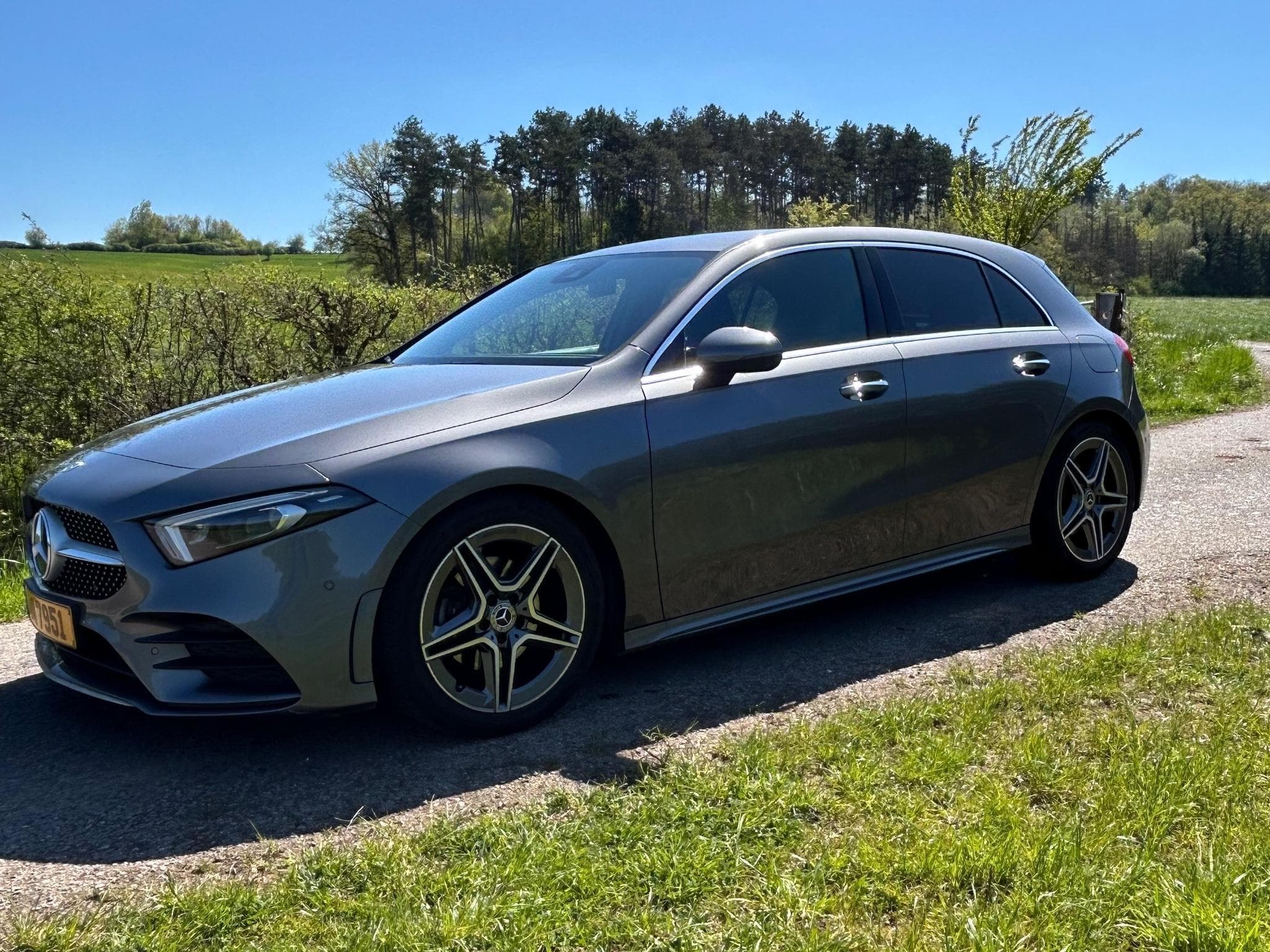 Mercedes A 200 d 4Matic AMG MBLED Keyl RFK Dist (2023) - Photo 4